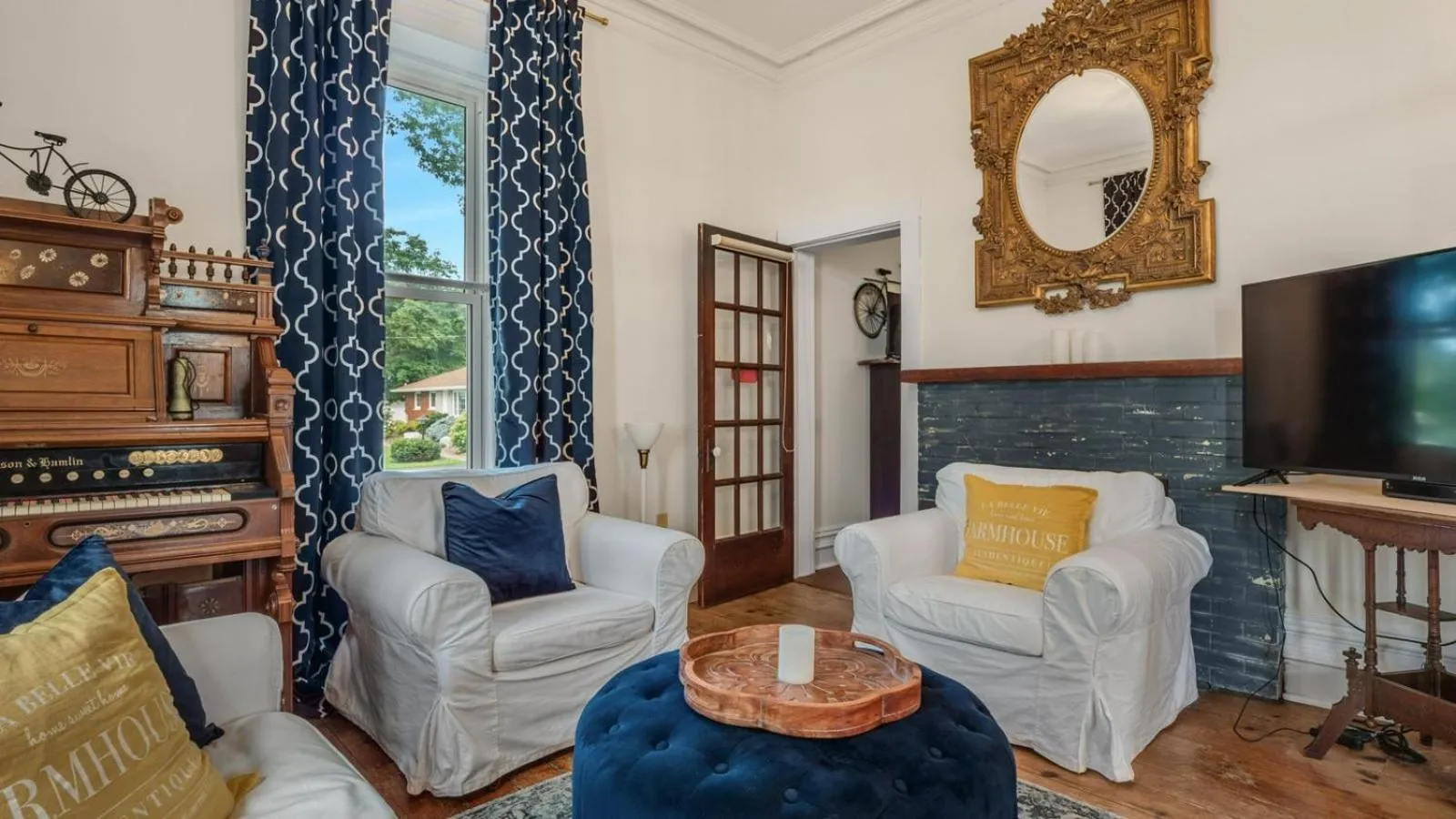 Seating area in The Woodbridge House