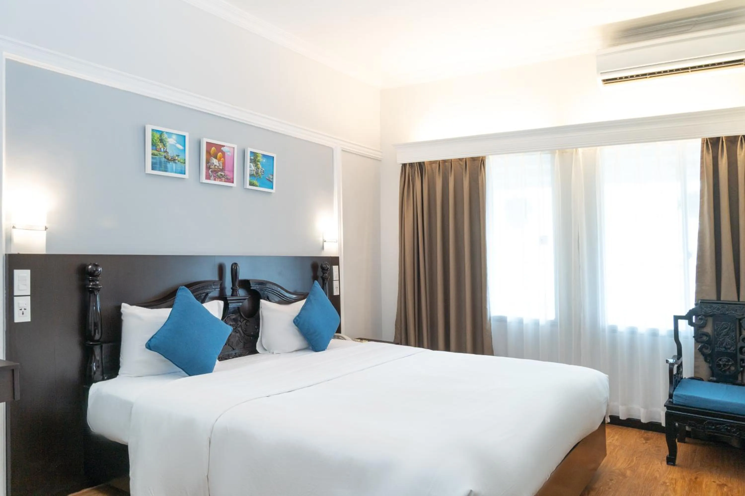 Bed in Royal Hotel Saigon