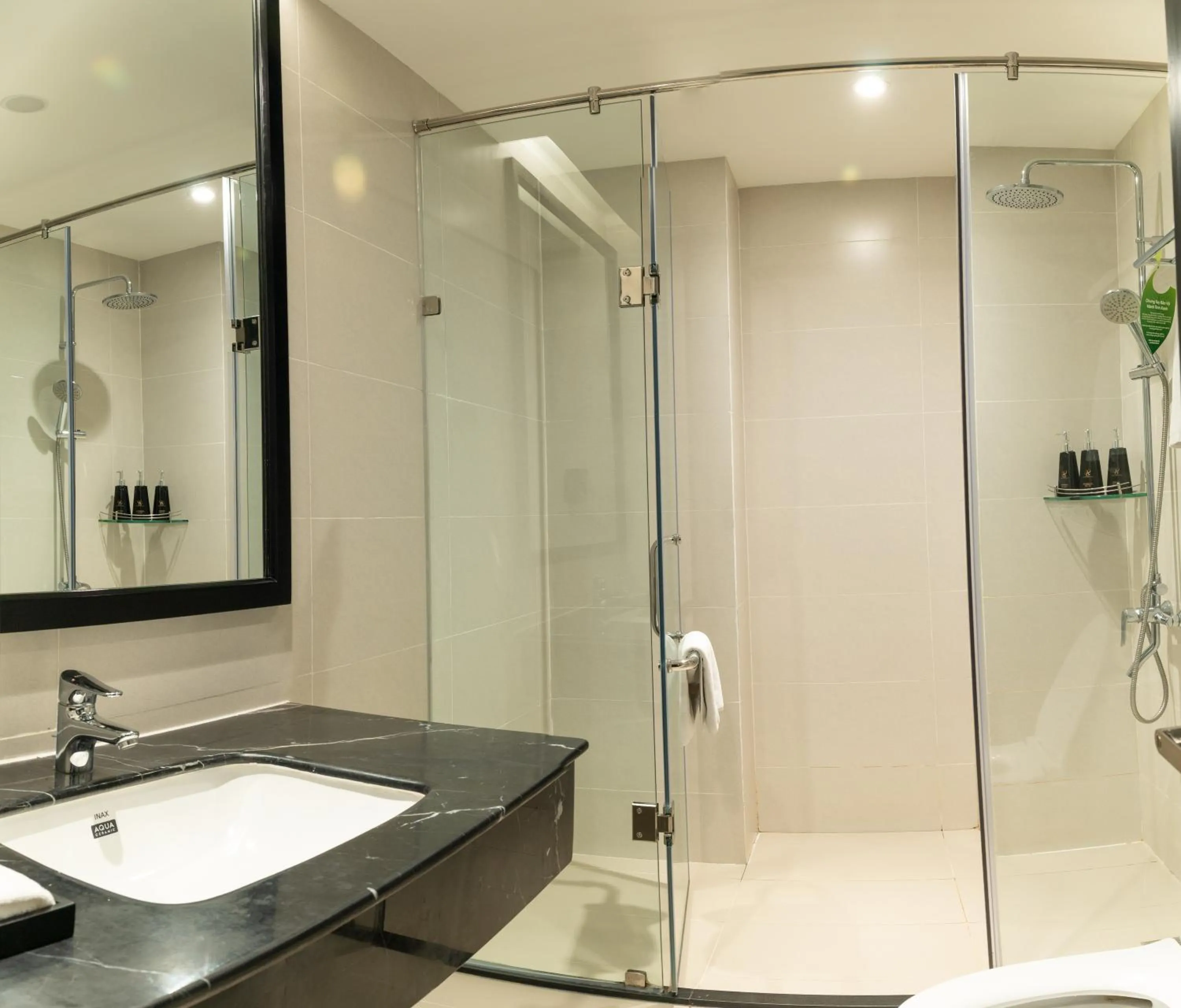 Bathroom in Royal Hotel Saigon