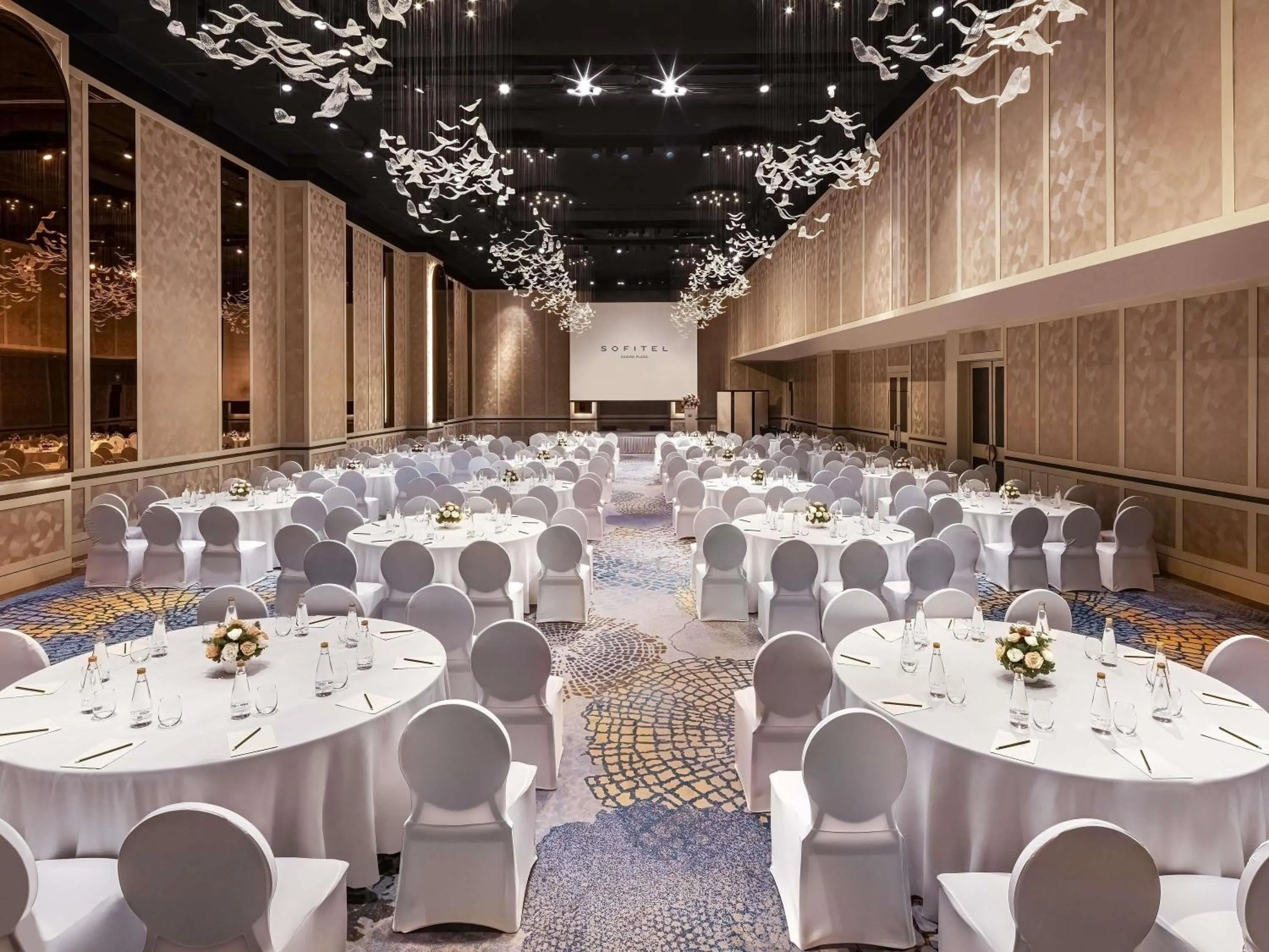 Meeting/conference room in Sofitel Saigon Plaza