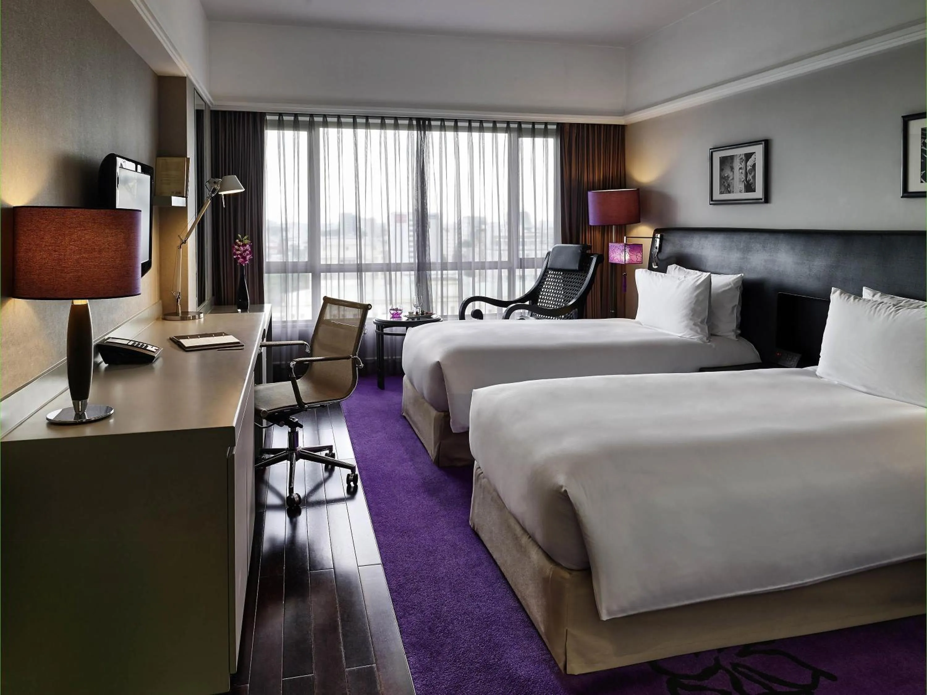 Superior Twin Room with City View in Sofitel Saigon Plaza