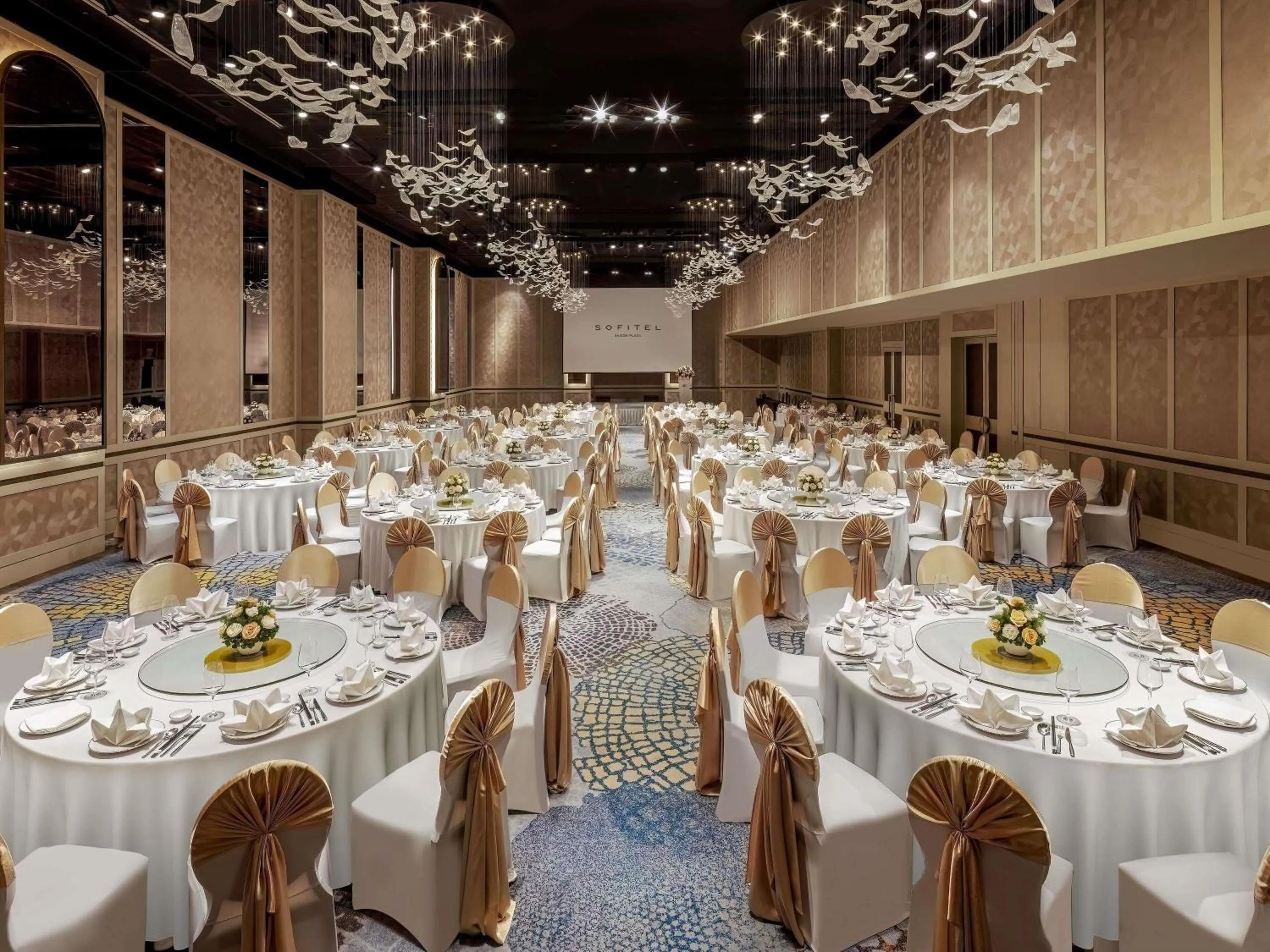 Meeting/conference room in Sofitel Saigon Plaza