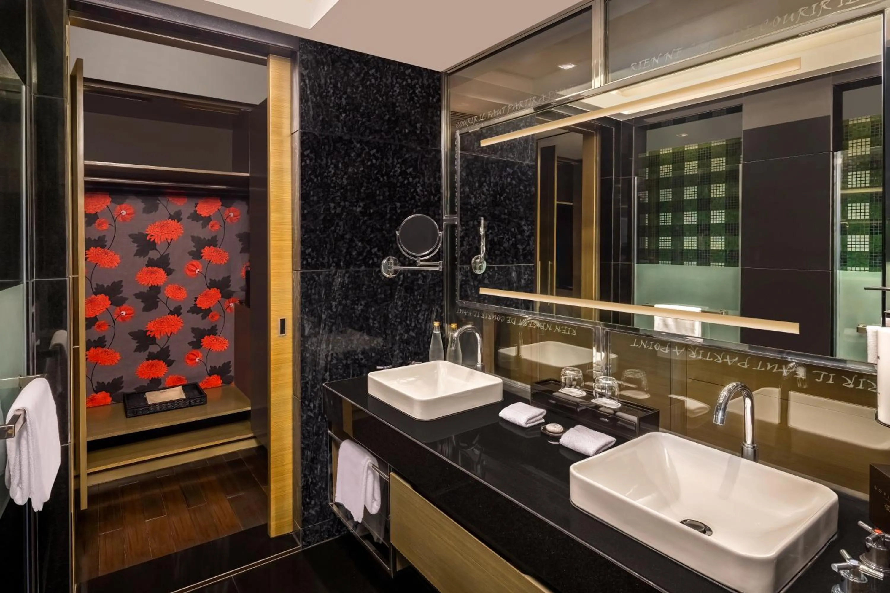 Bathroom in Sofitel Saigon Plaza