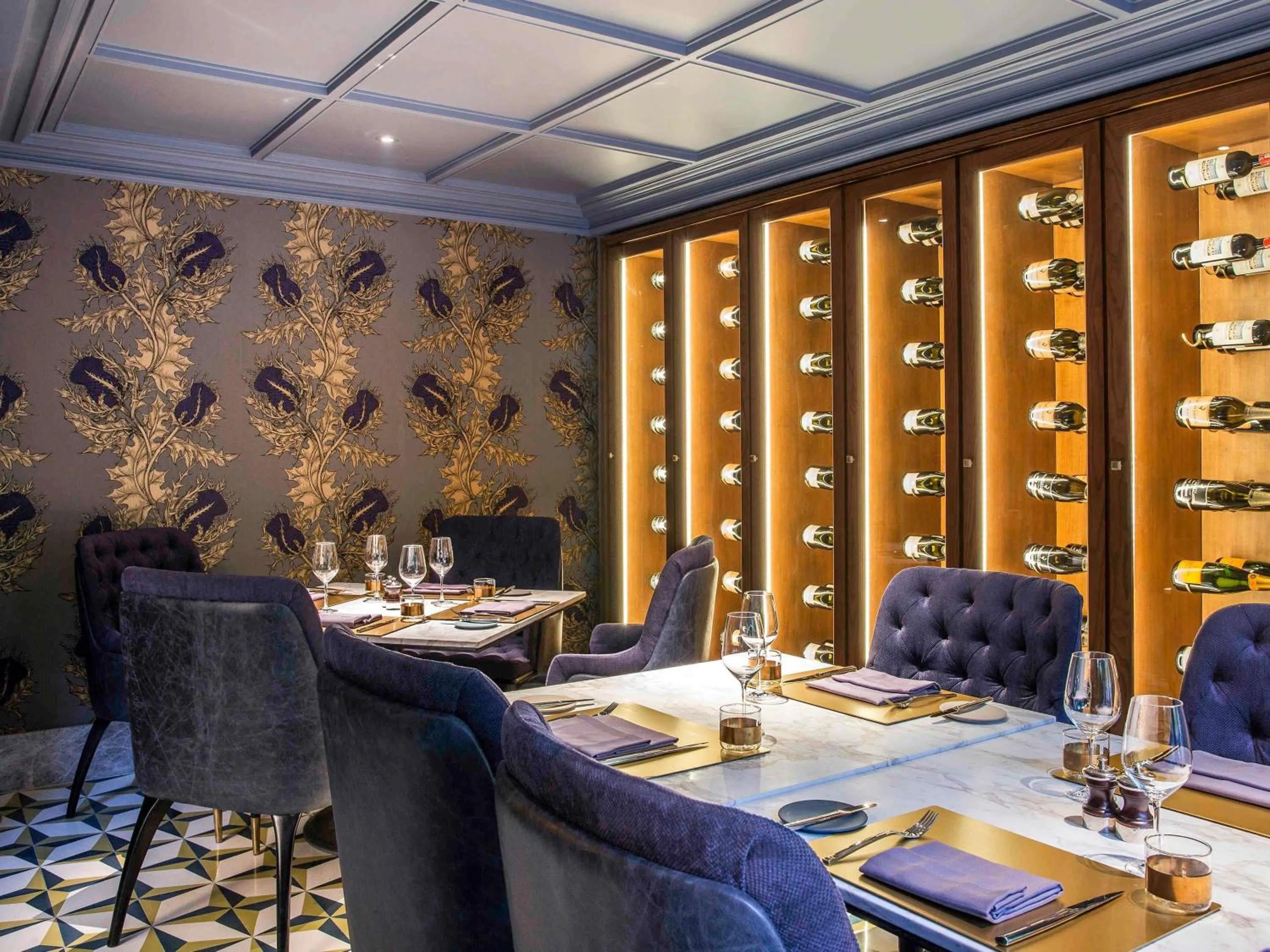 Restaurant/places to eat in Sofitel Legend Metropole Hanoi