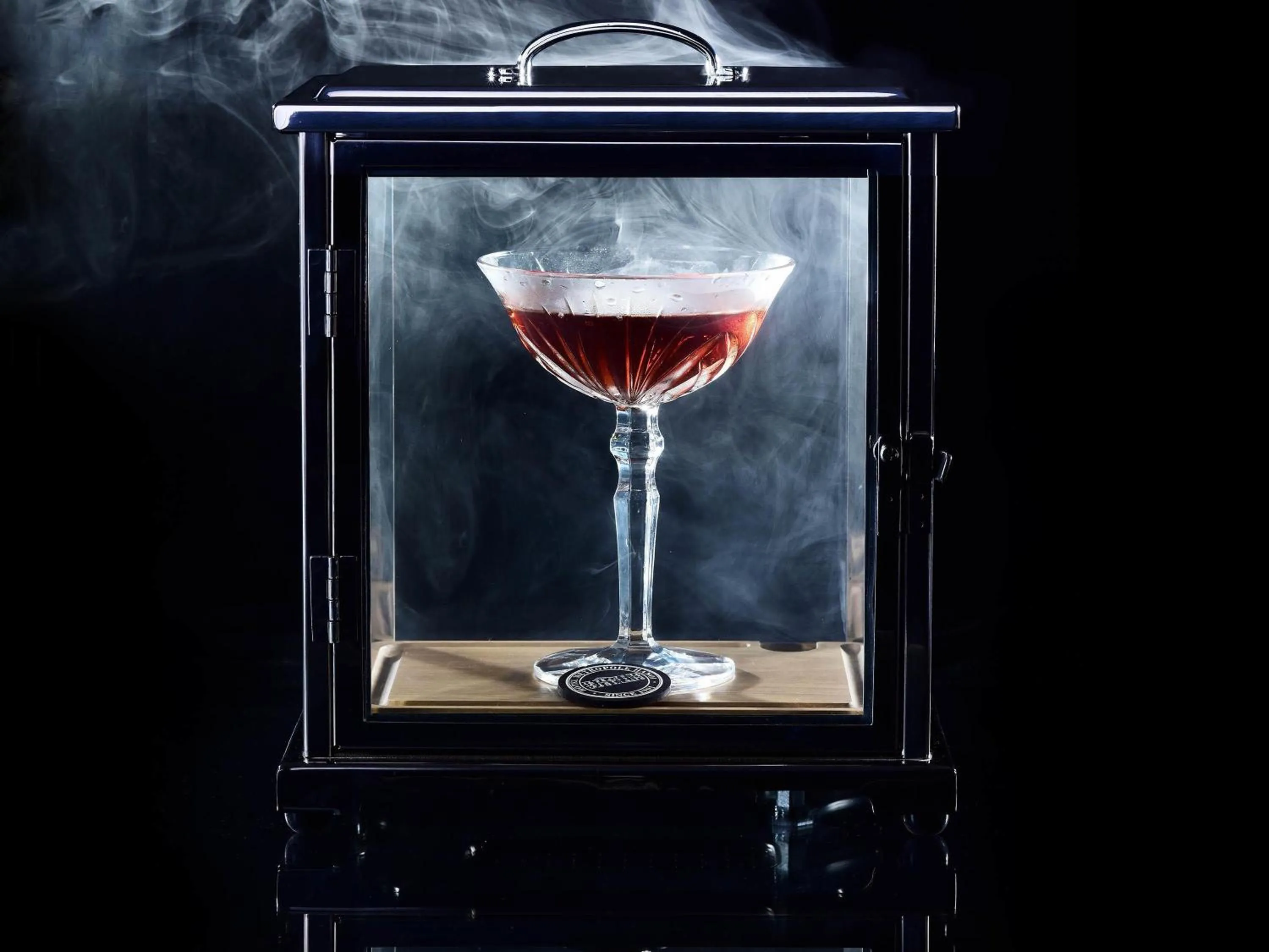 Lounge or bar in Sofitel Legend Metropole Hanoi