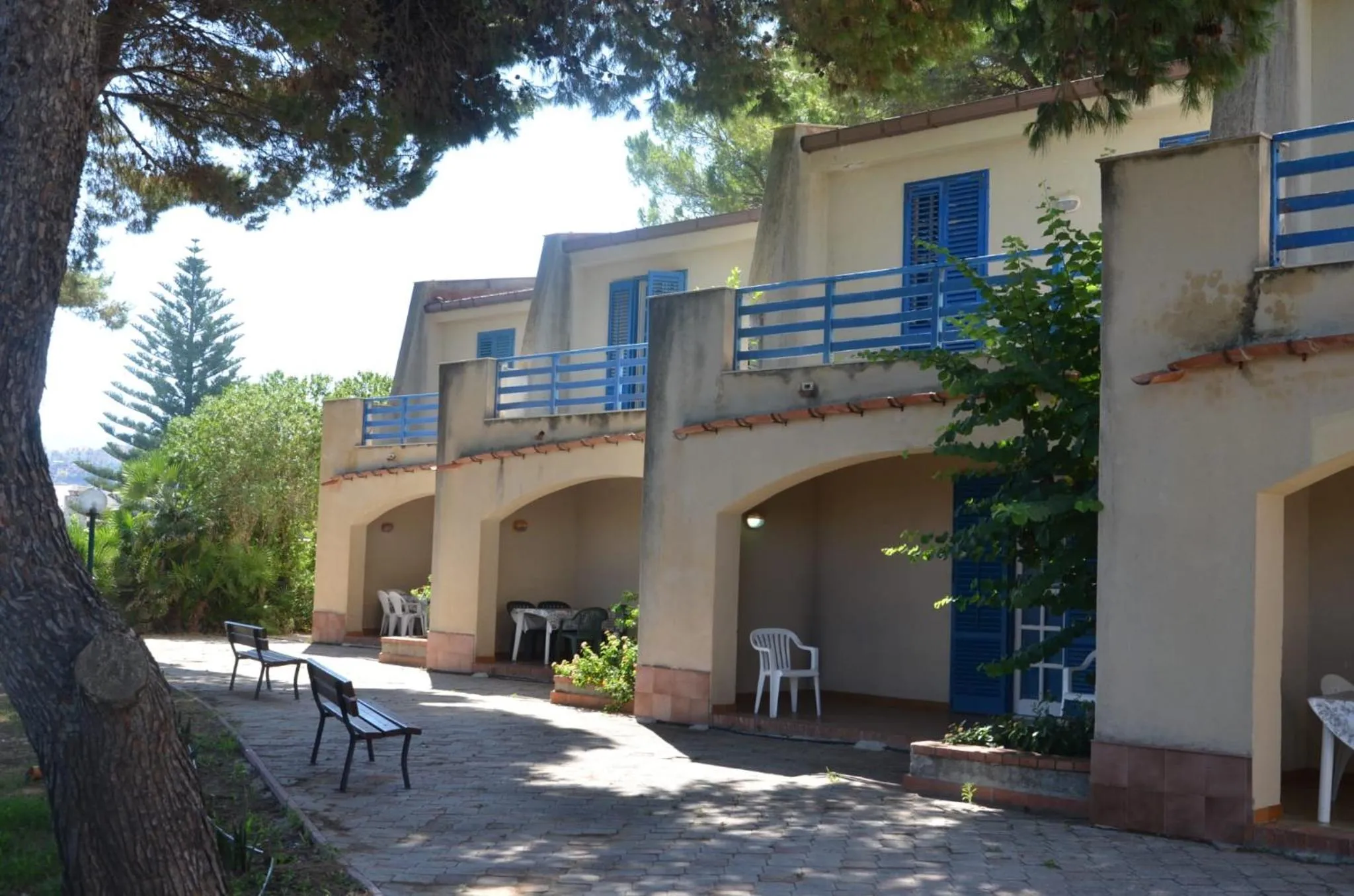Property building in Villa Teti - Sicilia