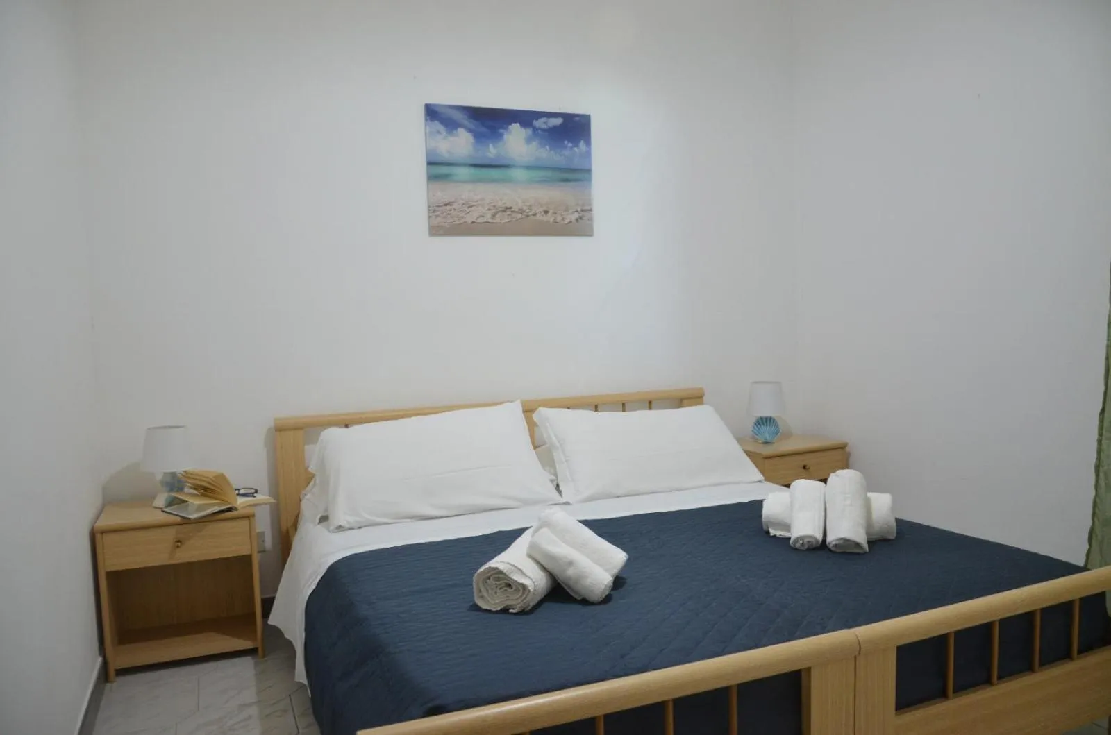 Bedroom, Bed in Villa Teti - Sicilia