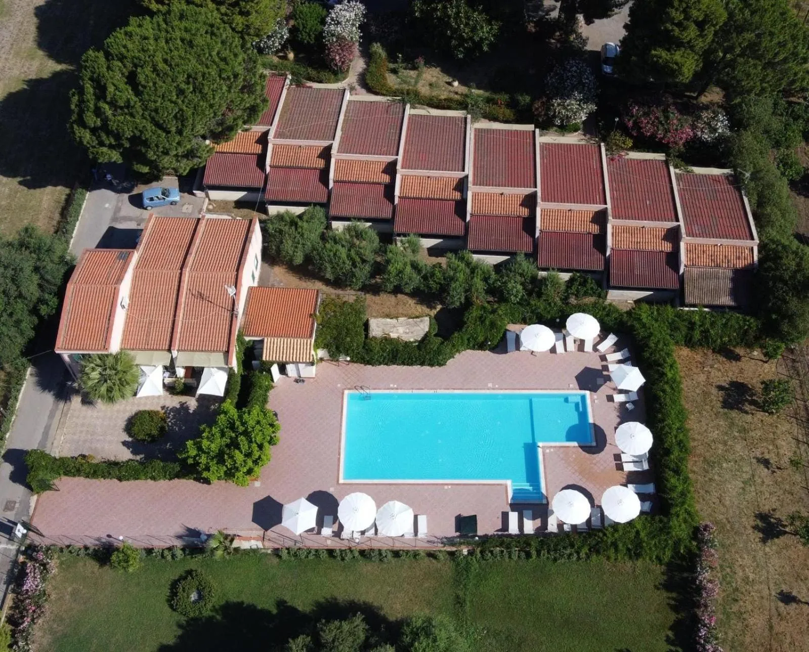 Swimming pool in Villa Teti - Sicilia