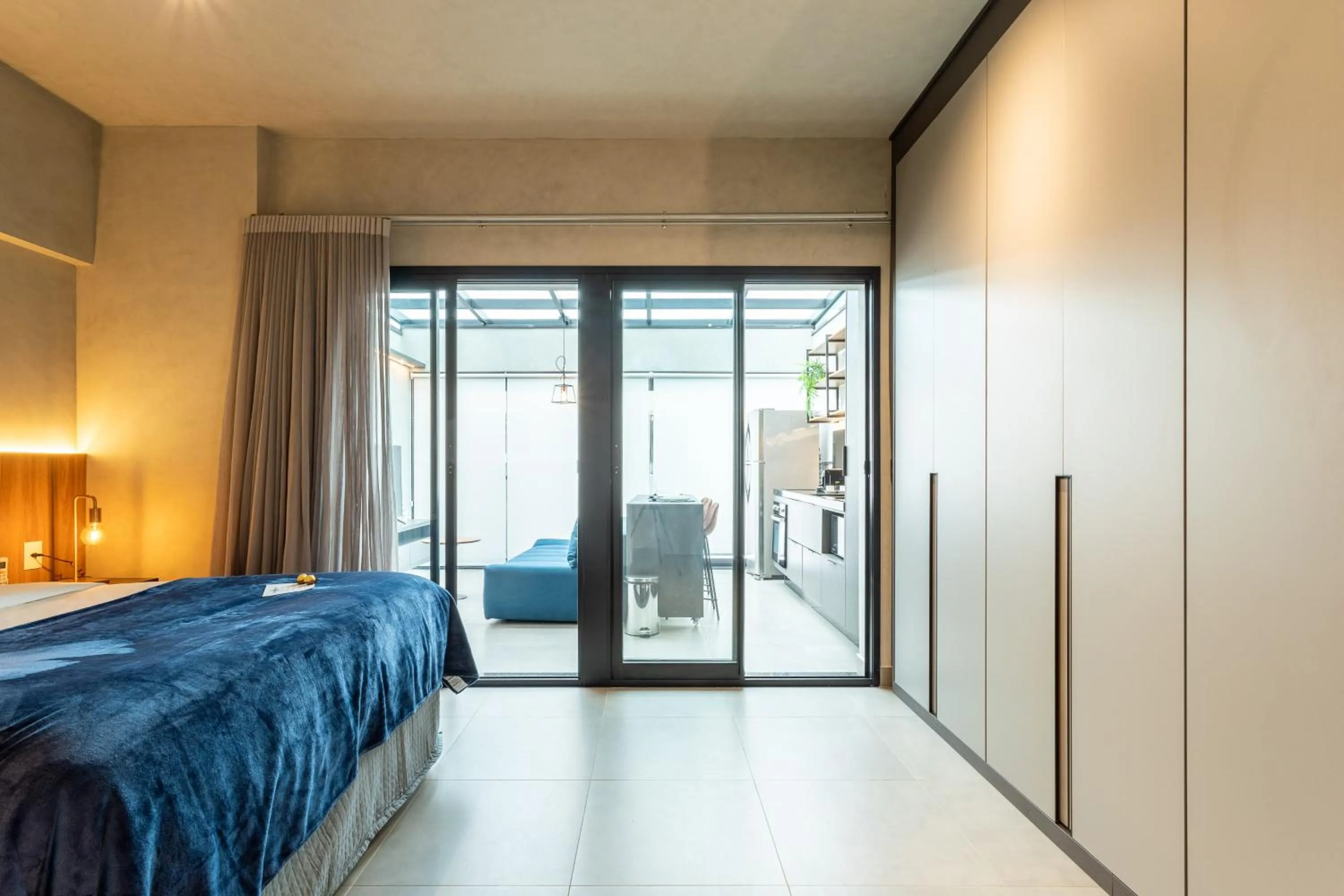 Bed in Charlie Oscar Freire