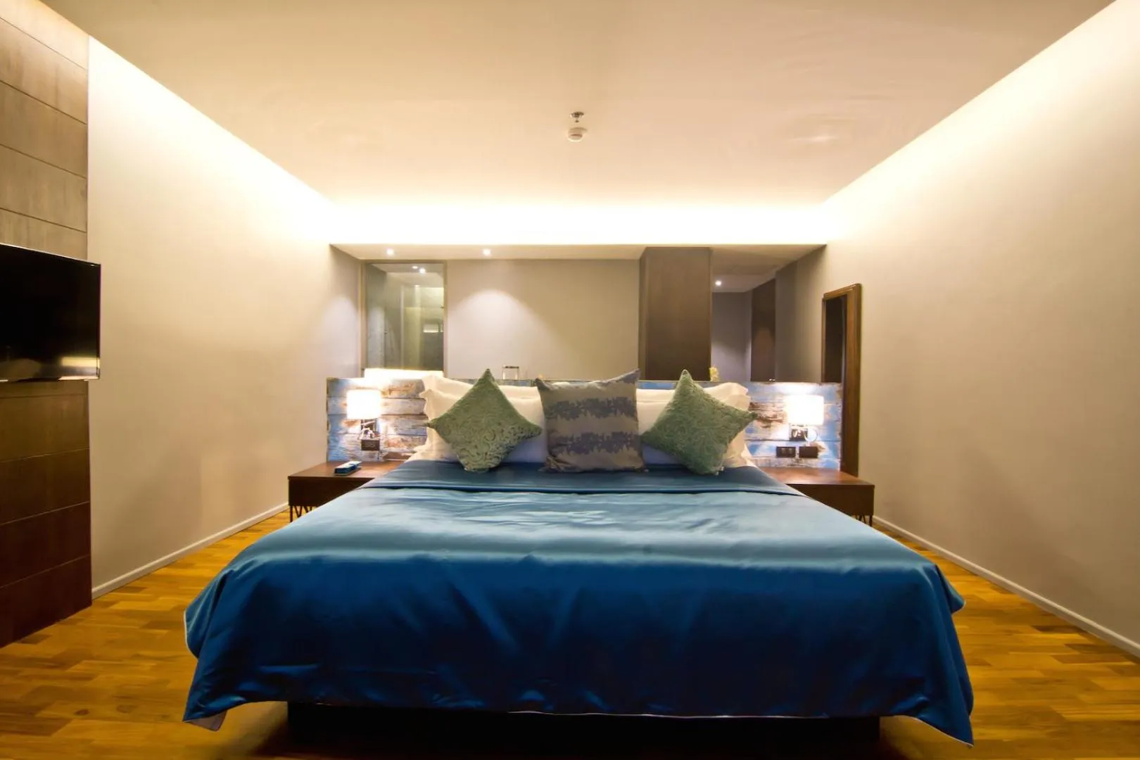 Bed in Le Coral Resort