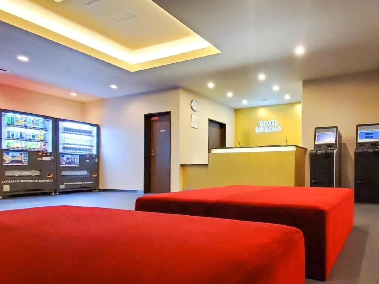 Lobby or reception in HOTEL LiVEMAX Kyoto Nijojonishi