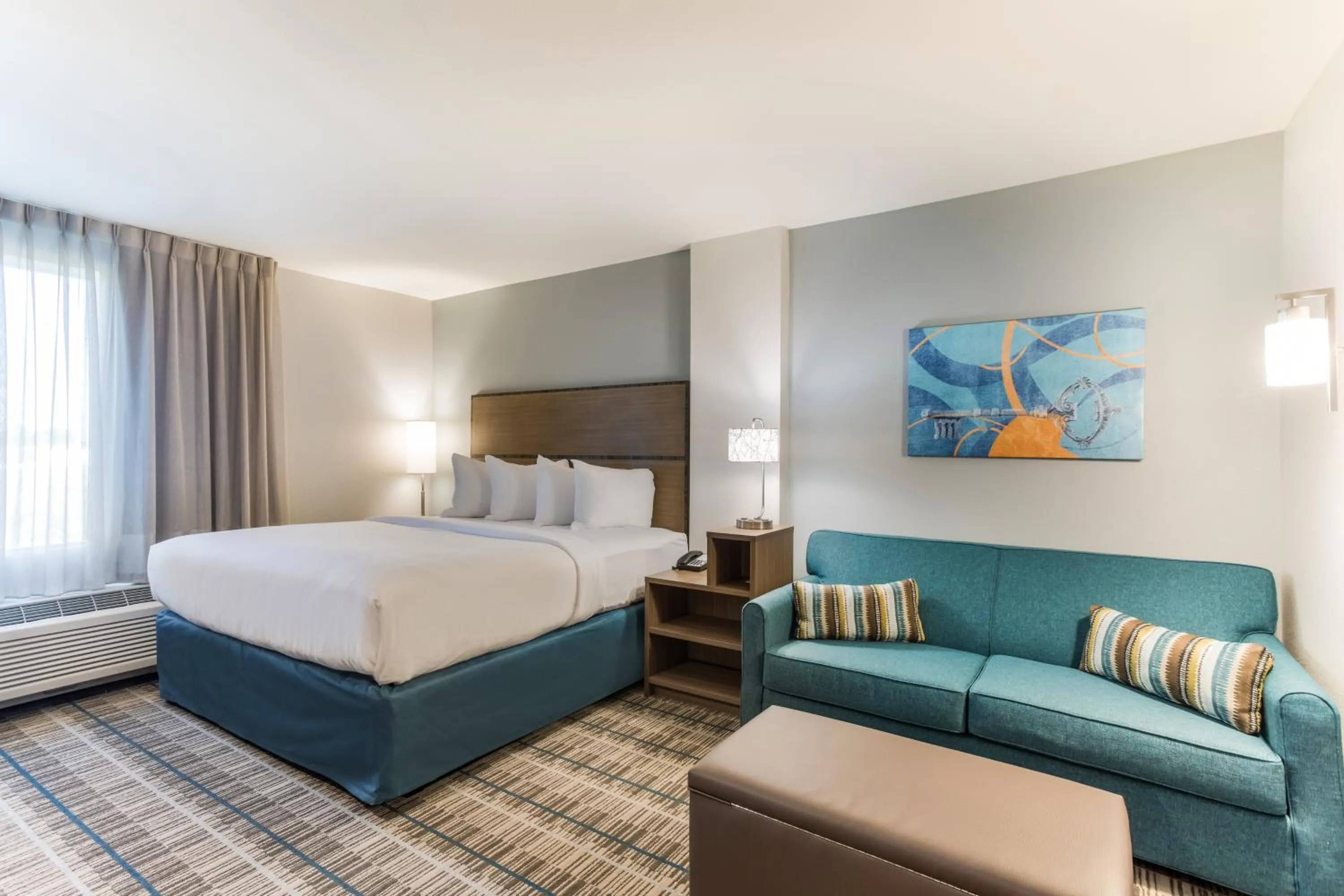 Photo of the whole room, Bed in MainStay Suites Murfreesboro