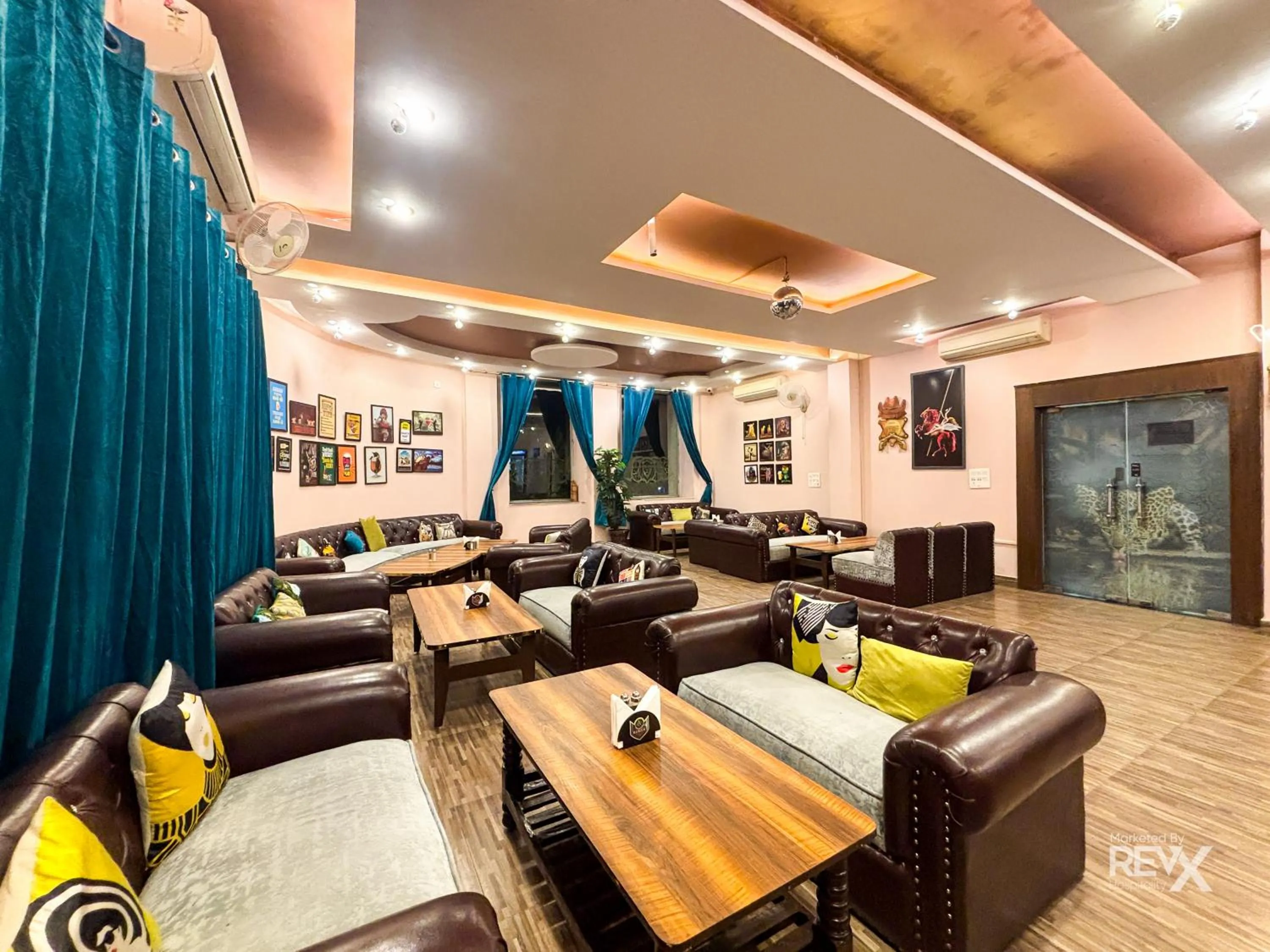 Living room in The Neeraj River Forest Resort Ayurvedic Wellness Center