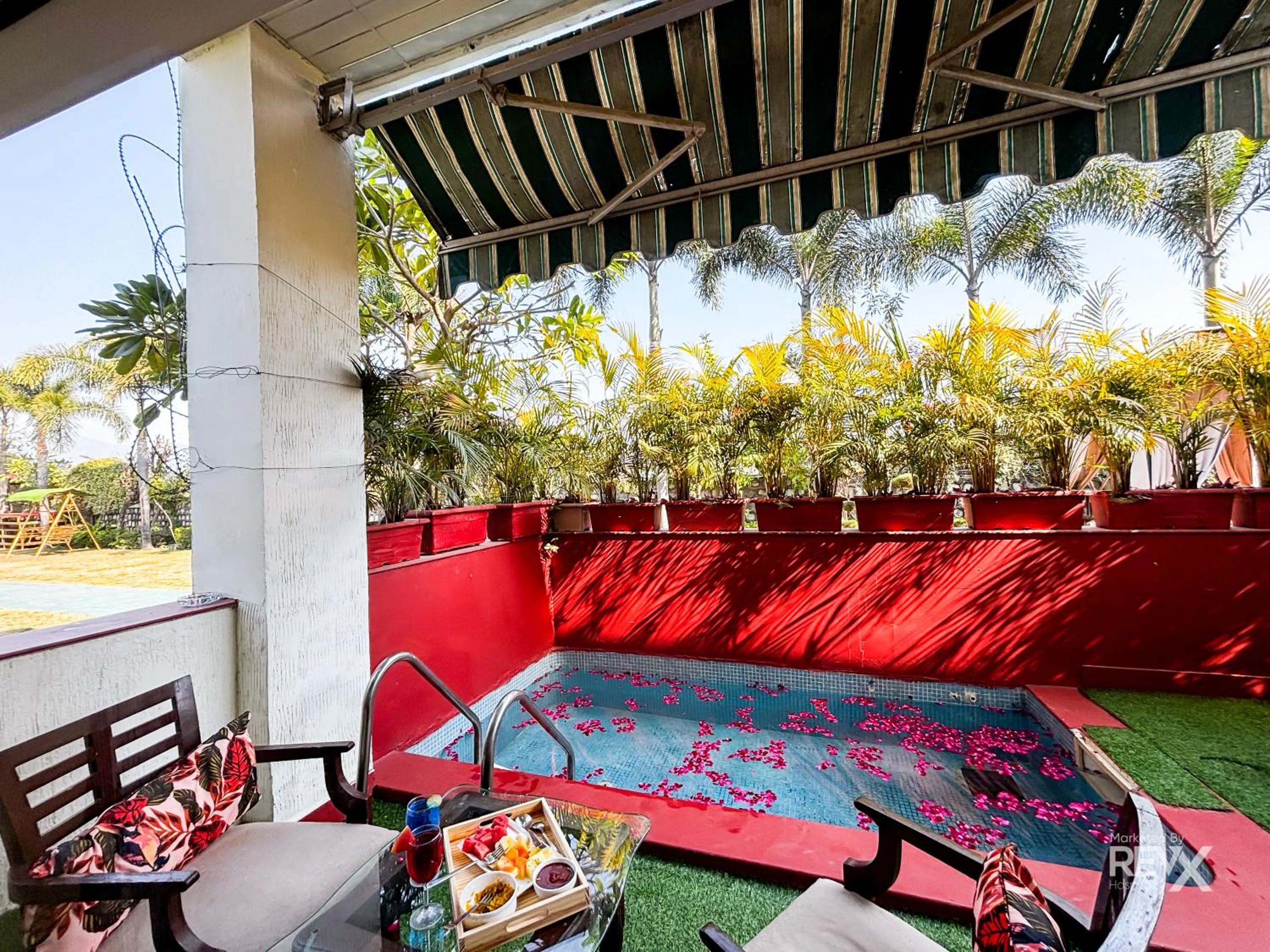 Food in The Neeraj River Forest Resort Ayurvedic Wellness Center