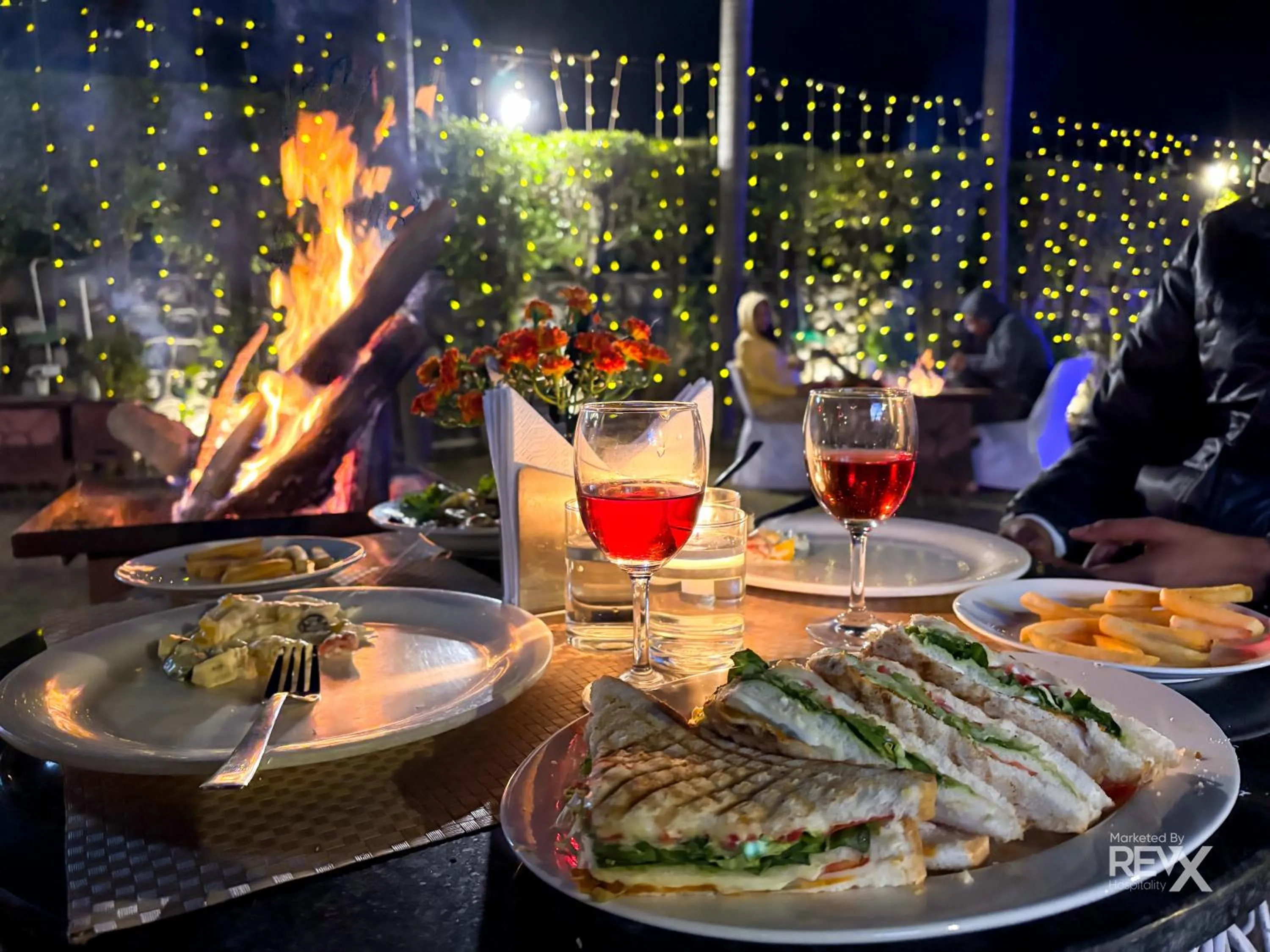 Food and drinks in The Neeraj River Forest Resort Ayurvedic Wellness Center