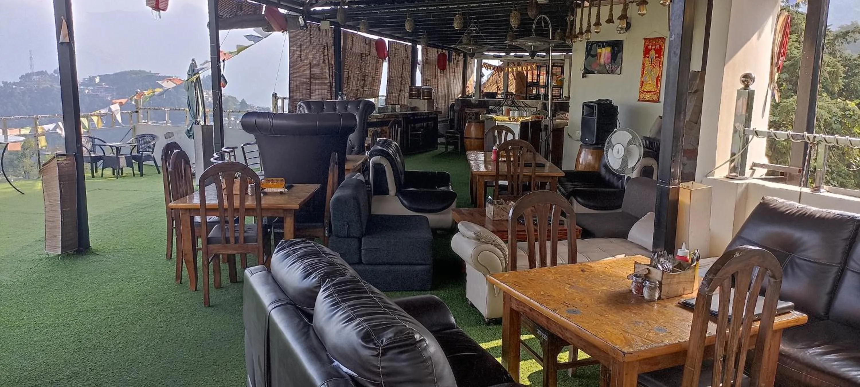 Restaurant/places to eat in Icebergs Mussoorie - A Boutique stay and 24 hrs roof top cafe