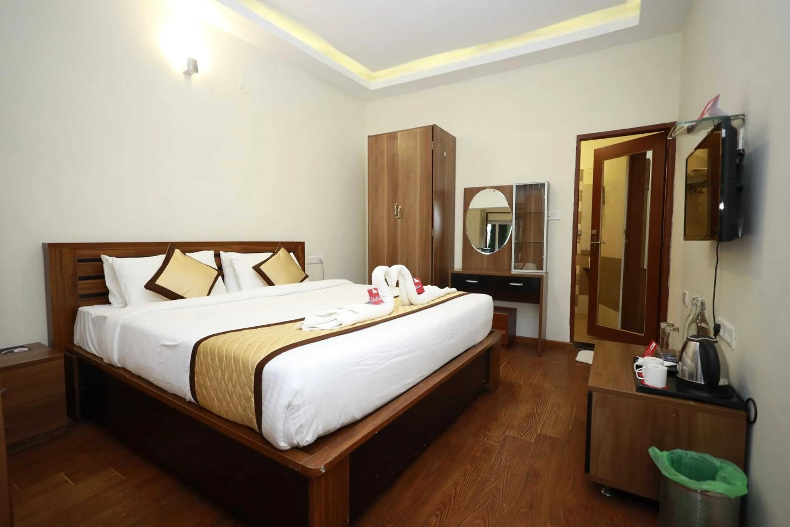 Bed in Yantra Resort, Ooty