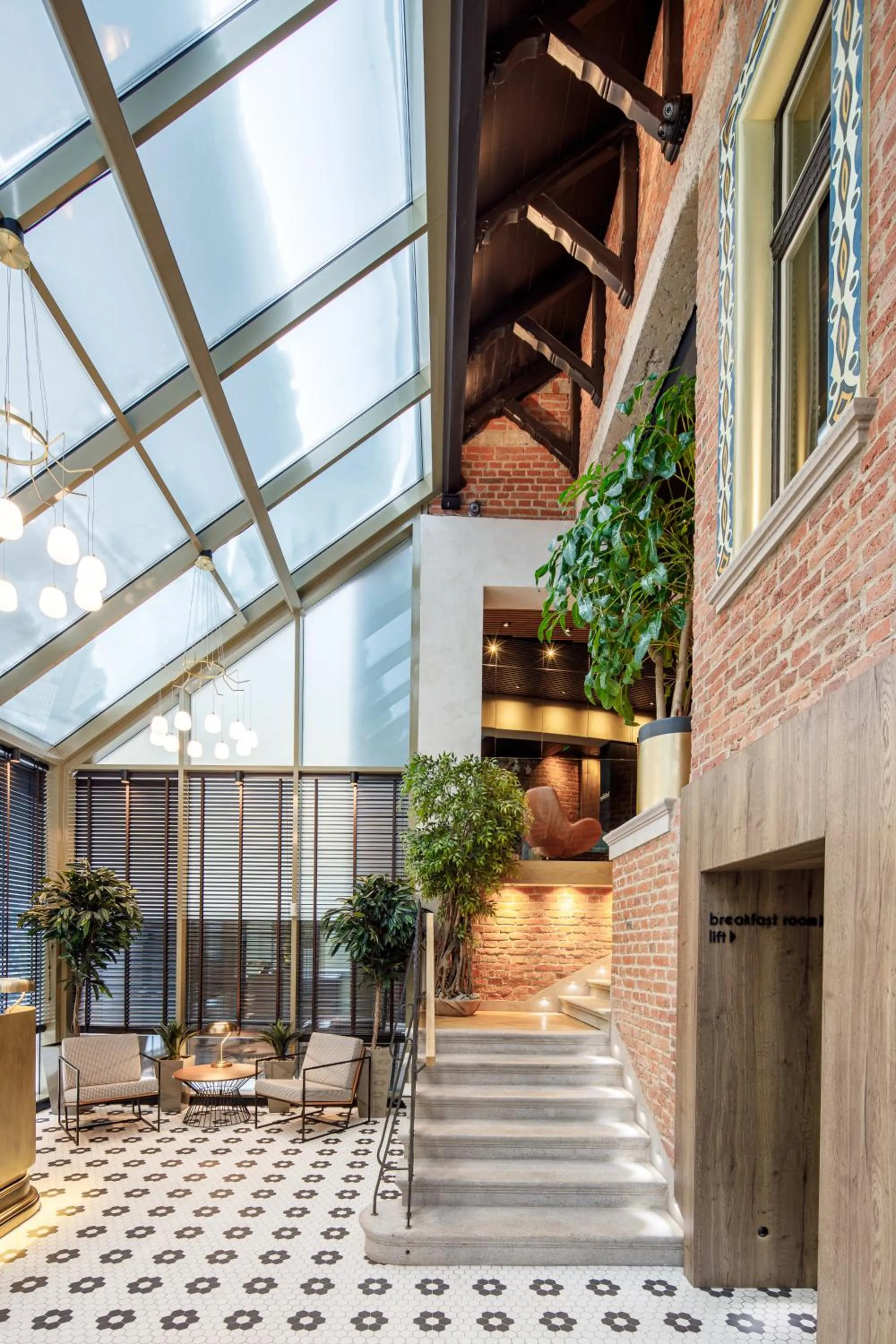 Patio in SCHUSTER Boarding House