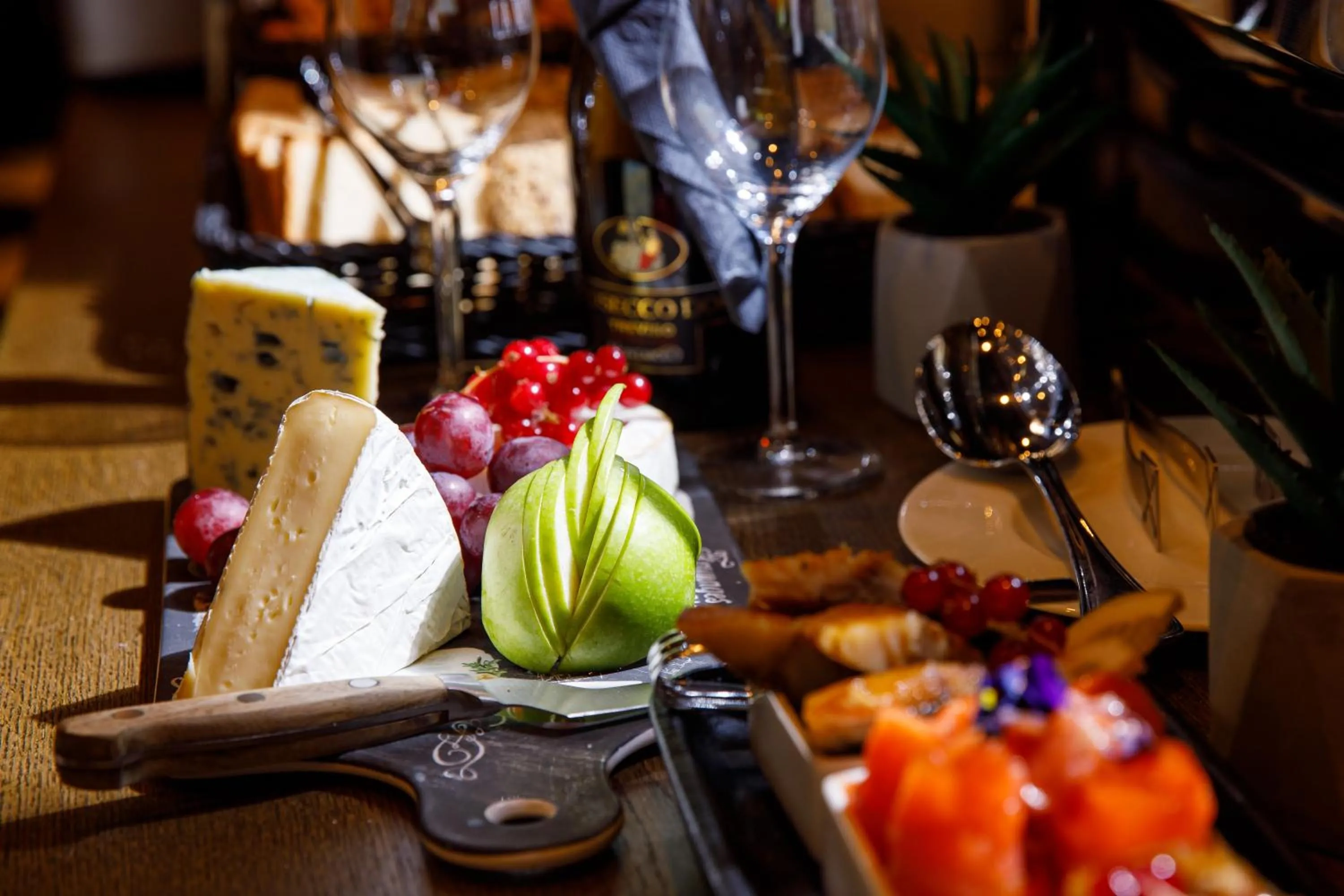 Breakfast in SCHUSTER Boarding House