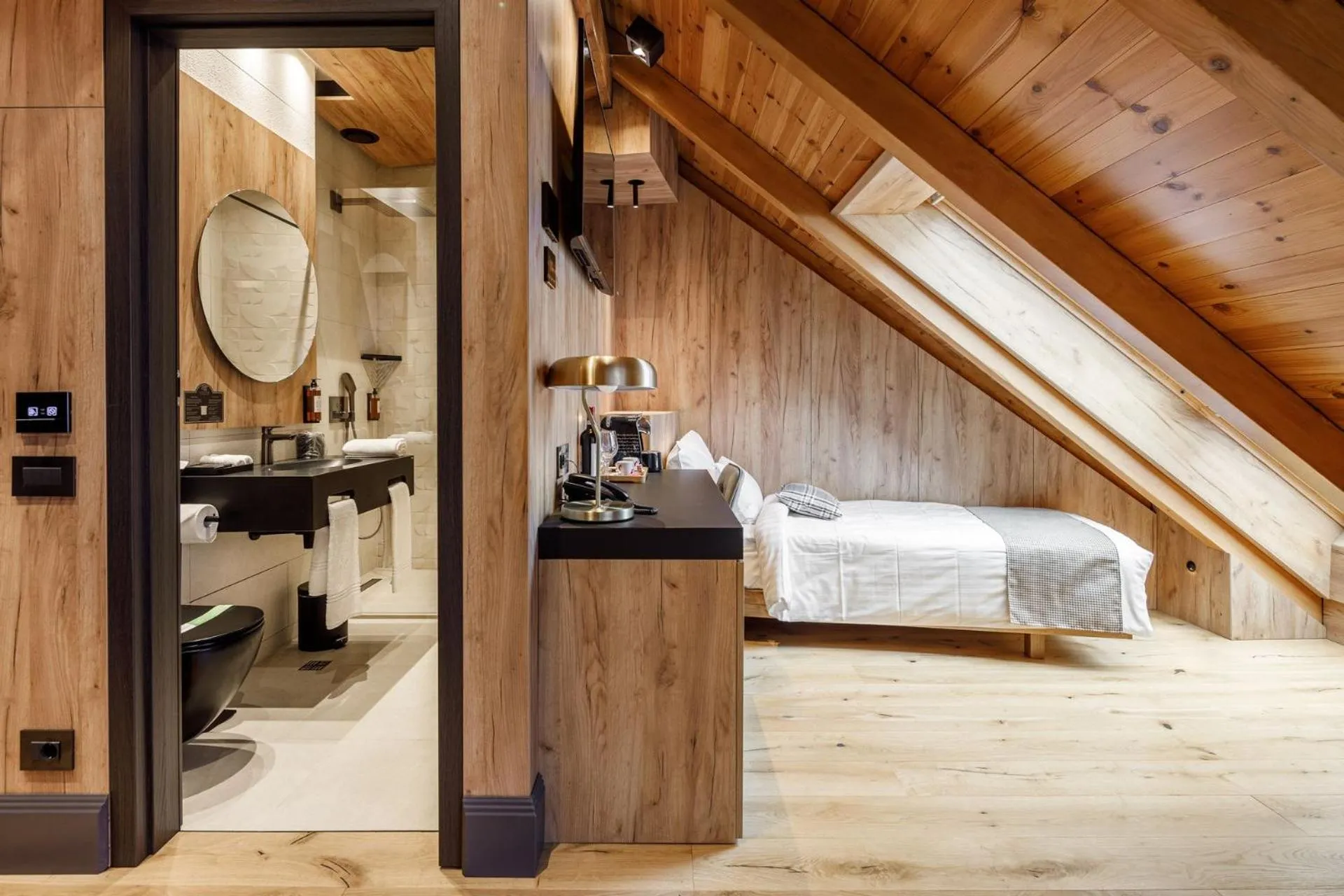 Photo of the whole room, Bed in SCHUSTER Boarding House