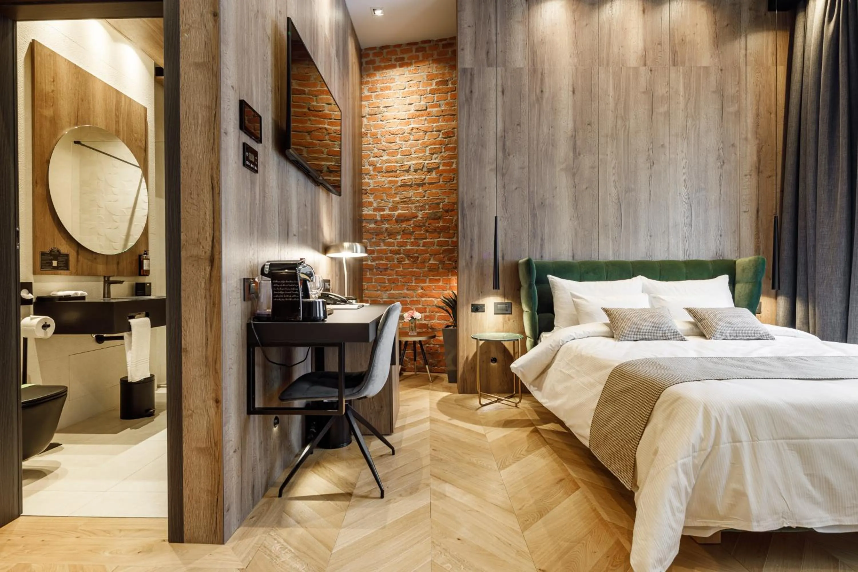 Photo of the whole room, Bed in SCHUSTER Boarding House