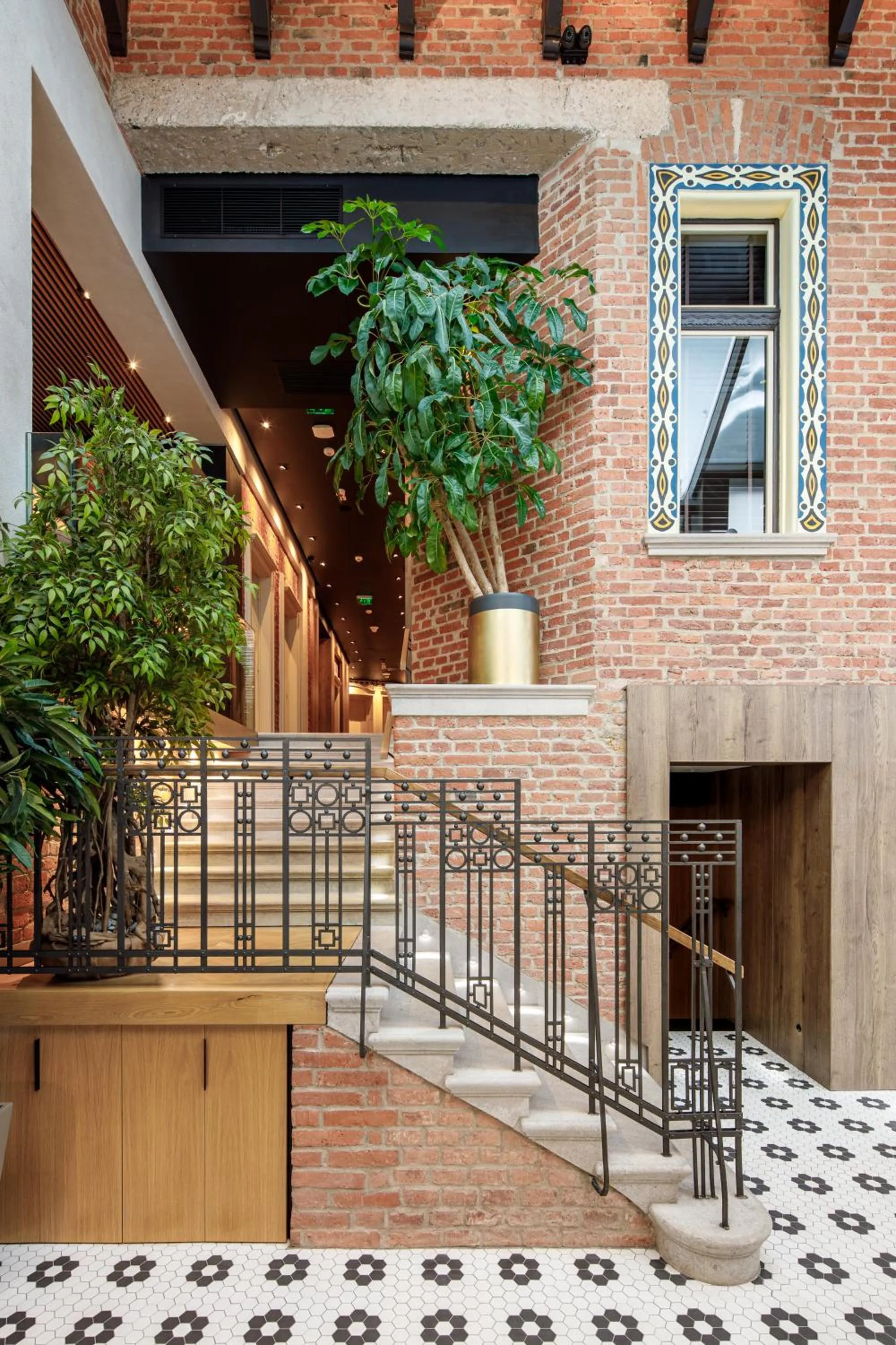 Property building in SCHUSTER Boarding House