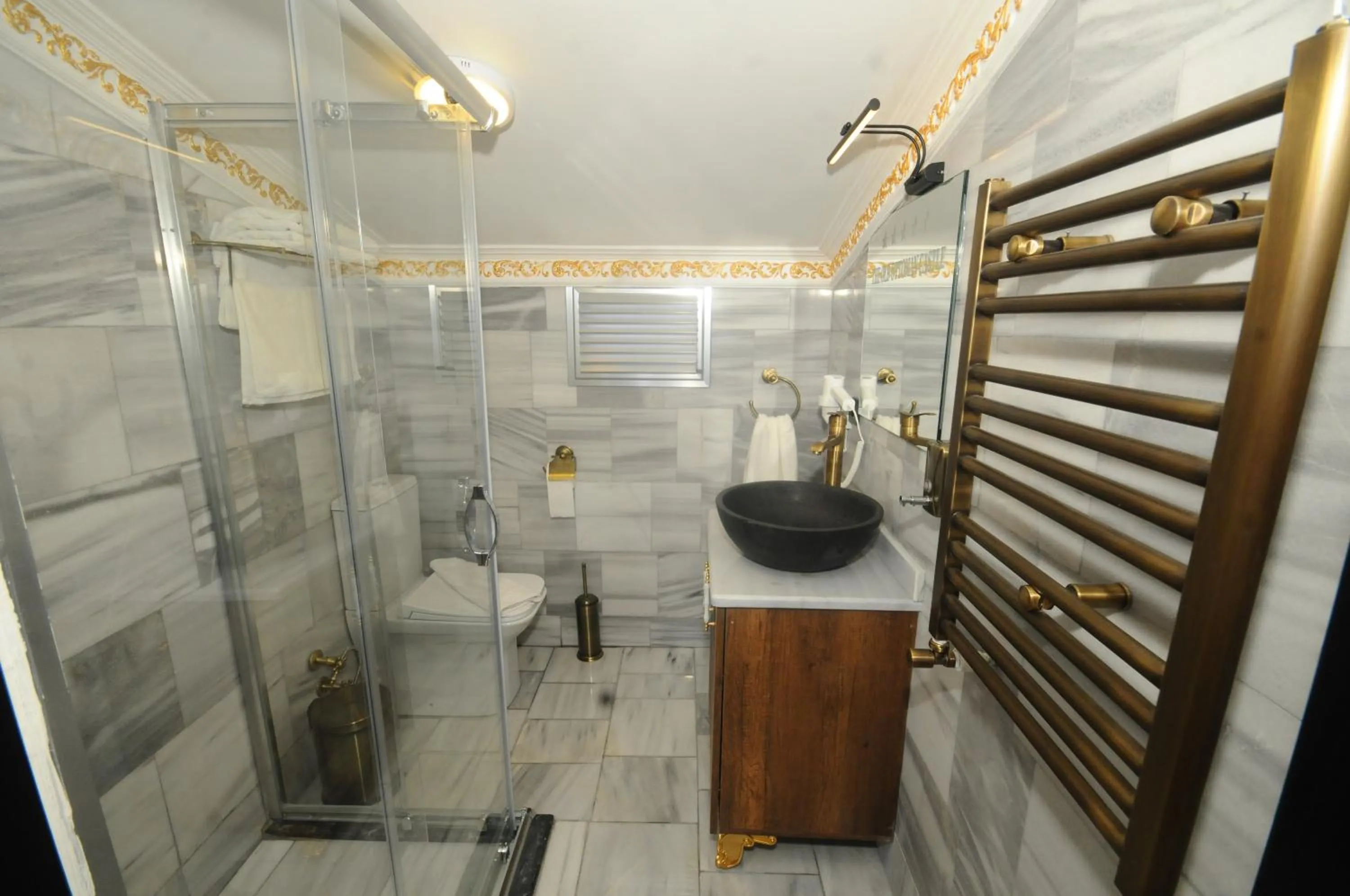 Bathroom in The Old Ottoman Castle