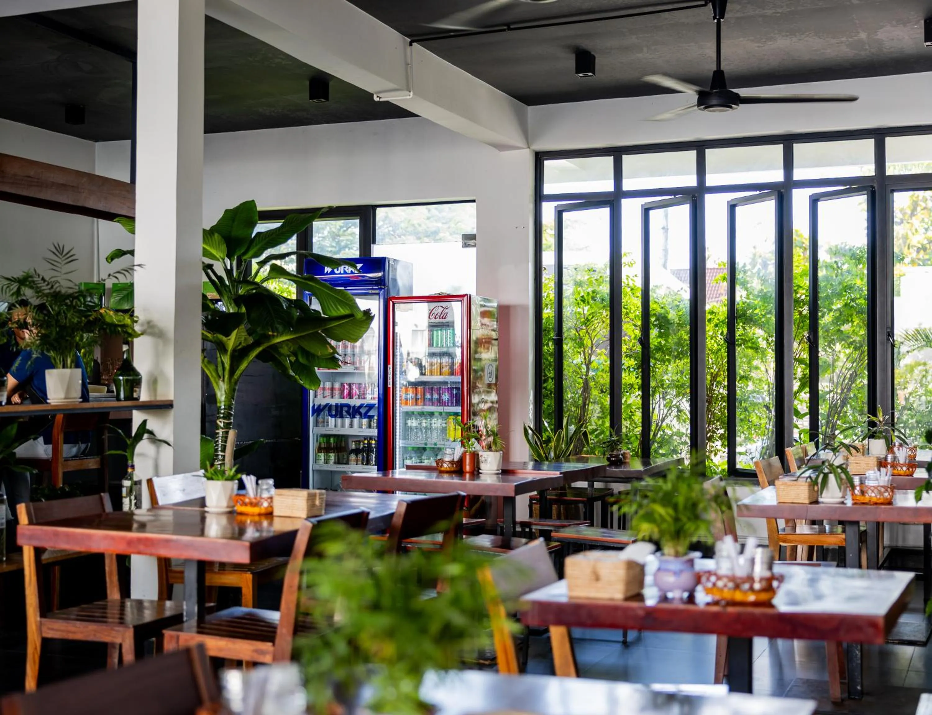 Restaurant/places to eat in Onederz Kampot