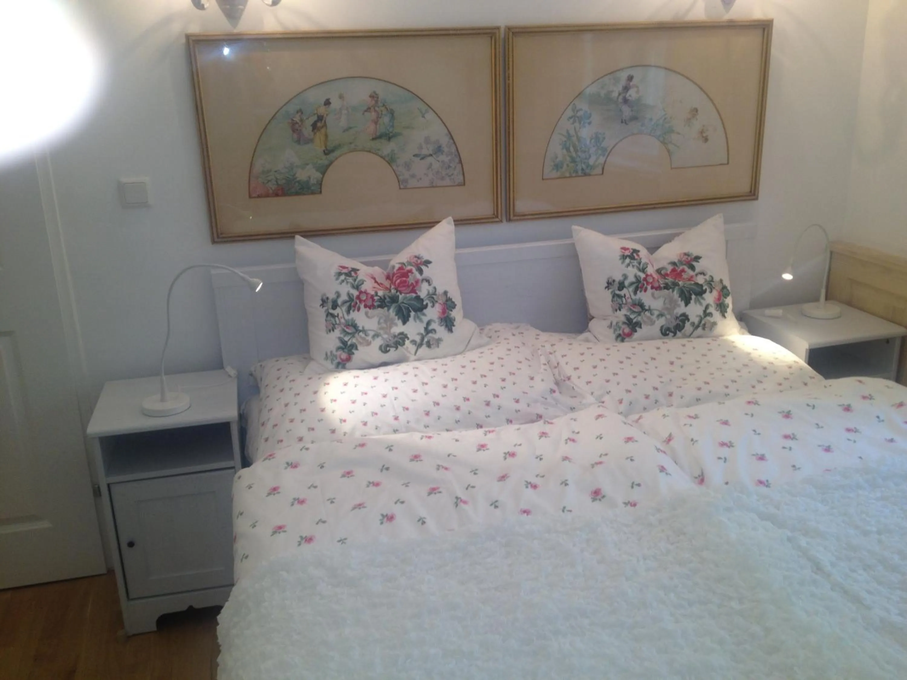 Bedroom, Bed in Exquisites Gartenapartment in eleganter Jugendstilvilla