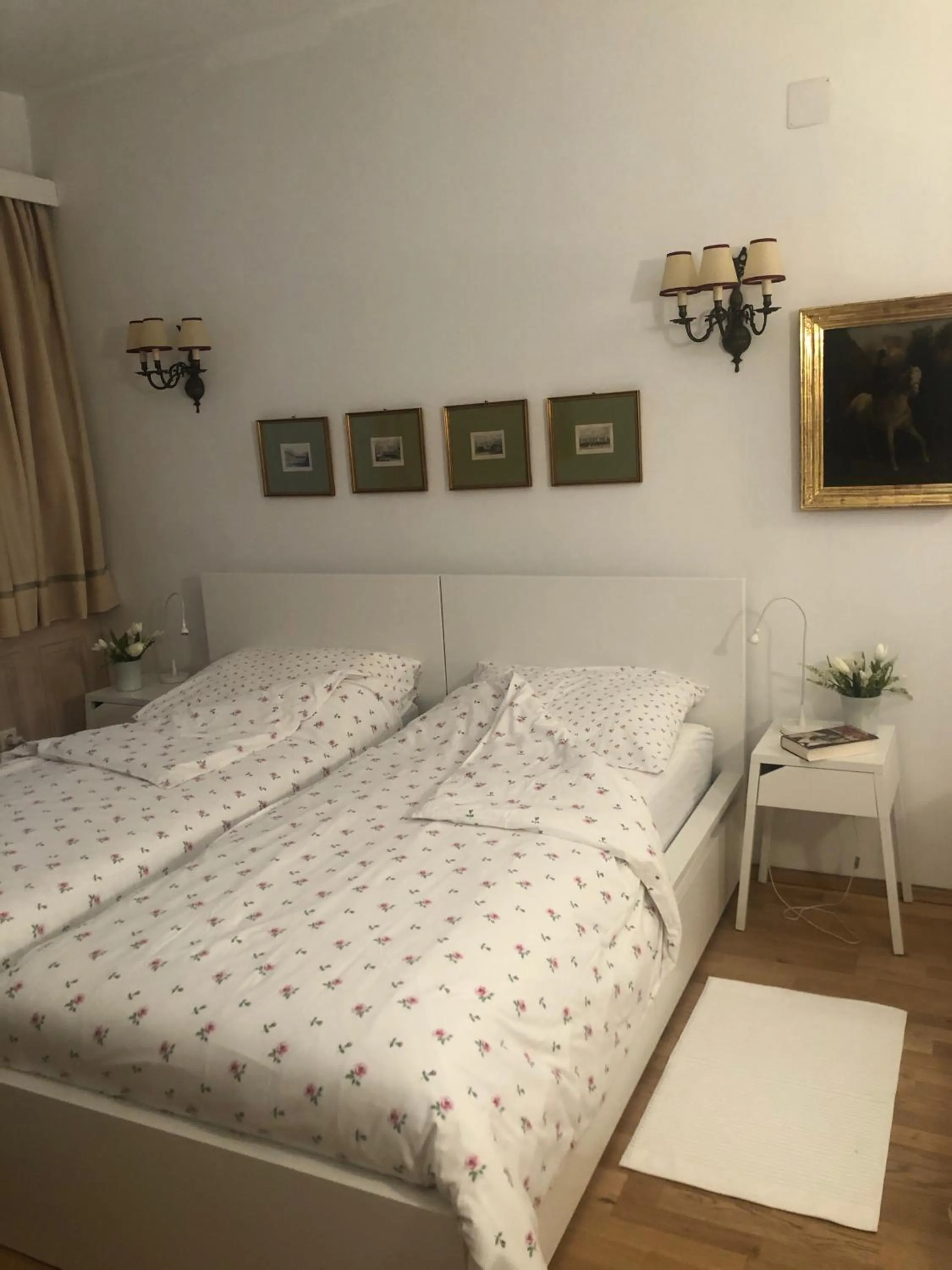 Bed in Exquisites Gartenapartment in eleganter Jugendstilvilla