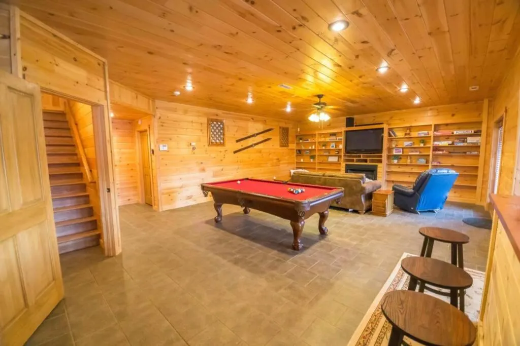 Secluded Cabin near Downtown Blue Ridge