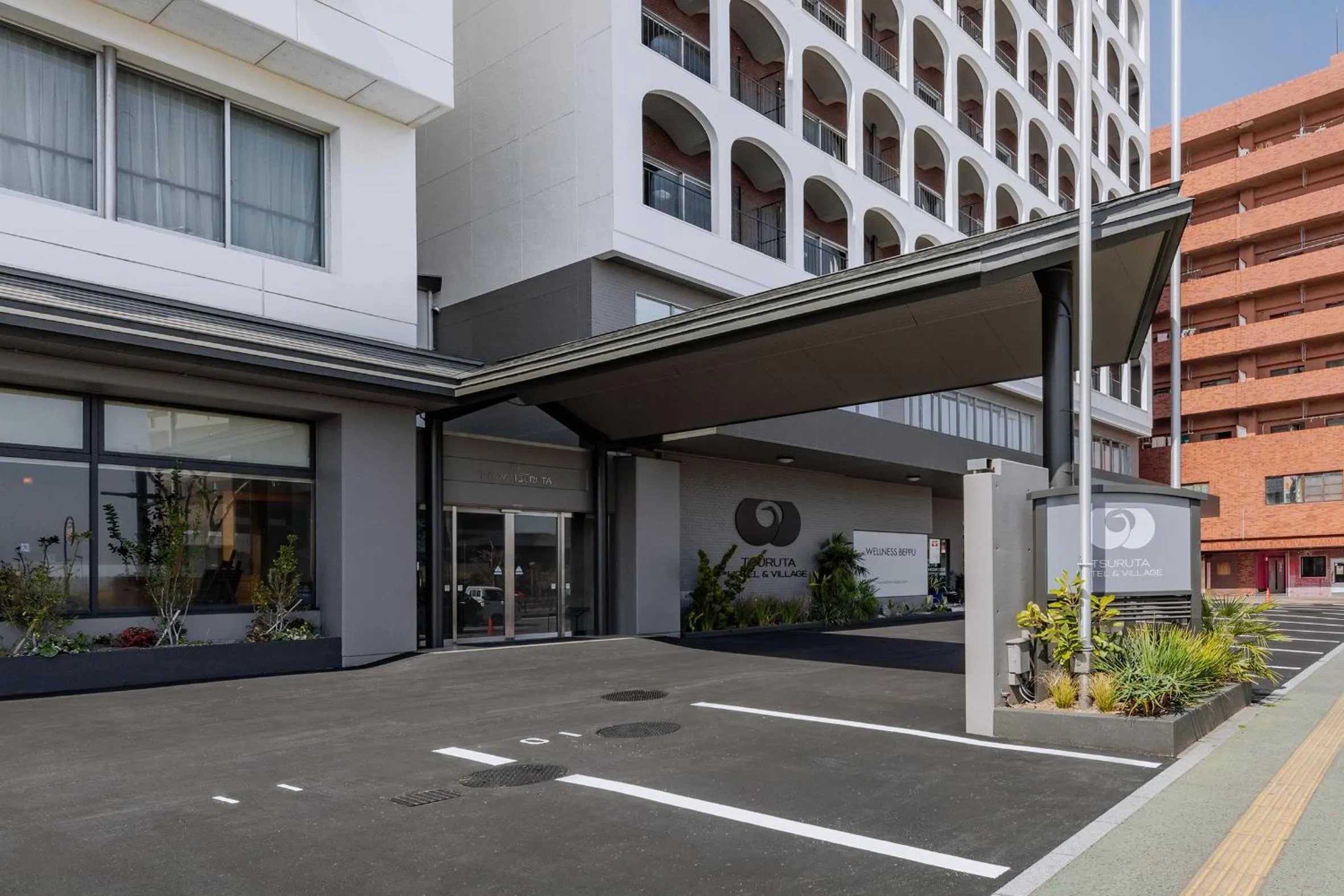 Property building in Hotel New Tsuruta