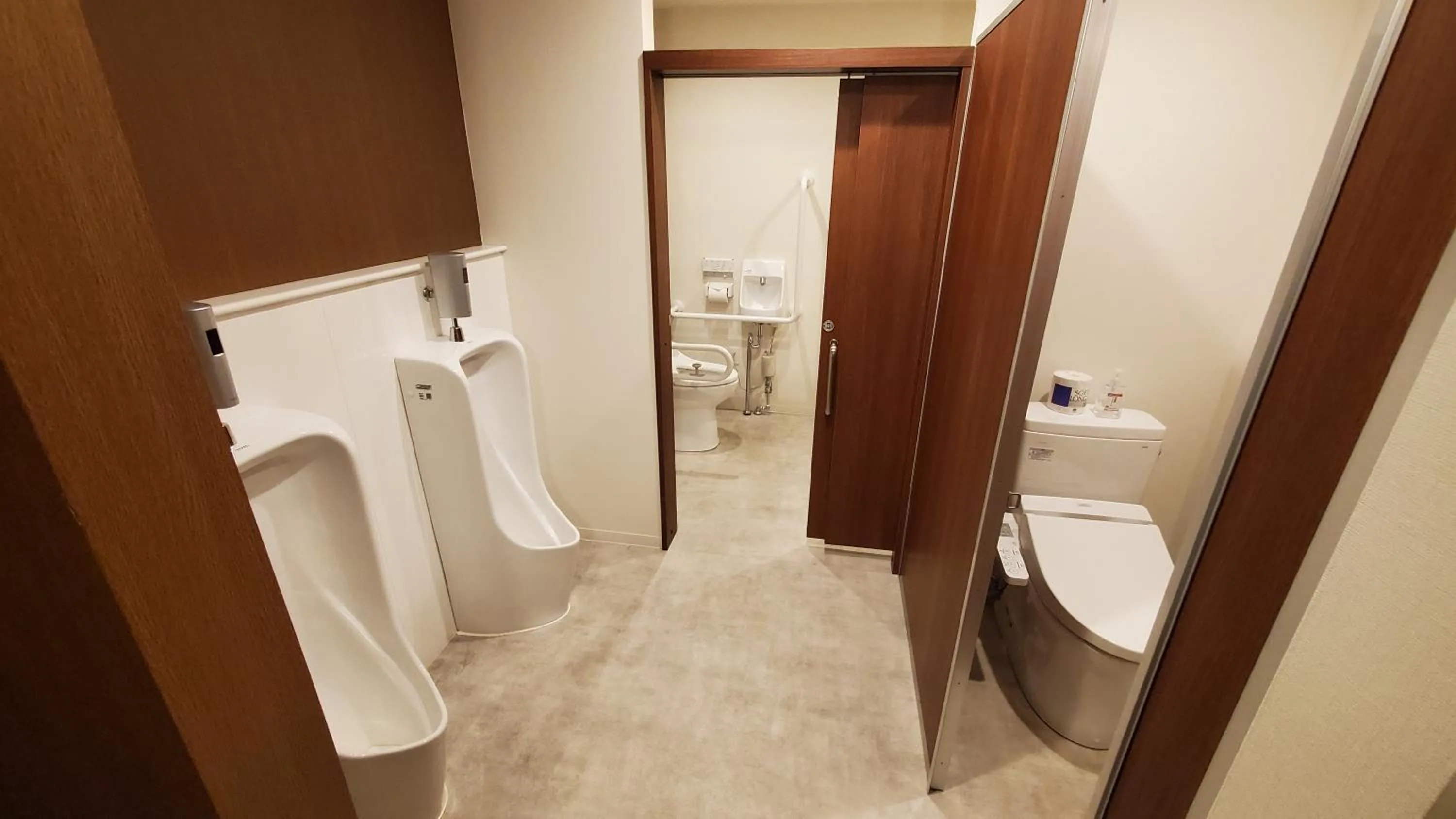 Toilet in Hotel New Tsuruta