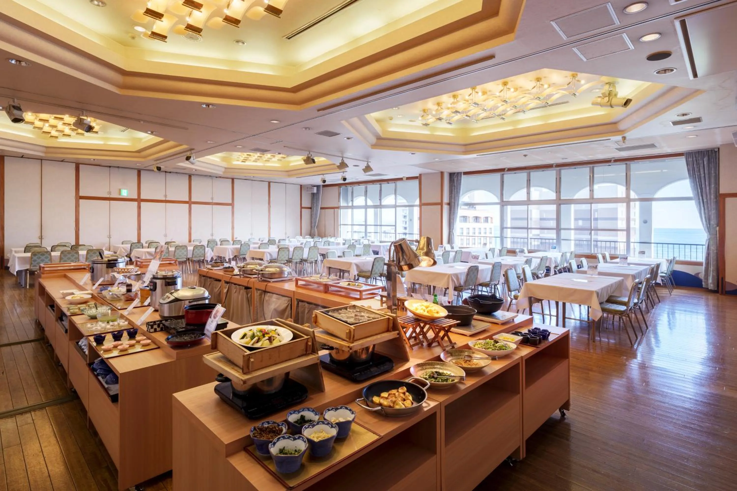 Buffet breakfast in Hotel New Tsuruta