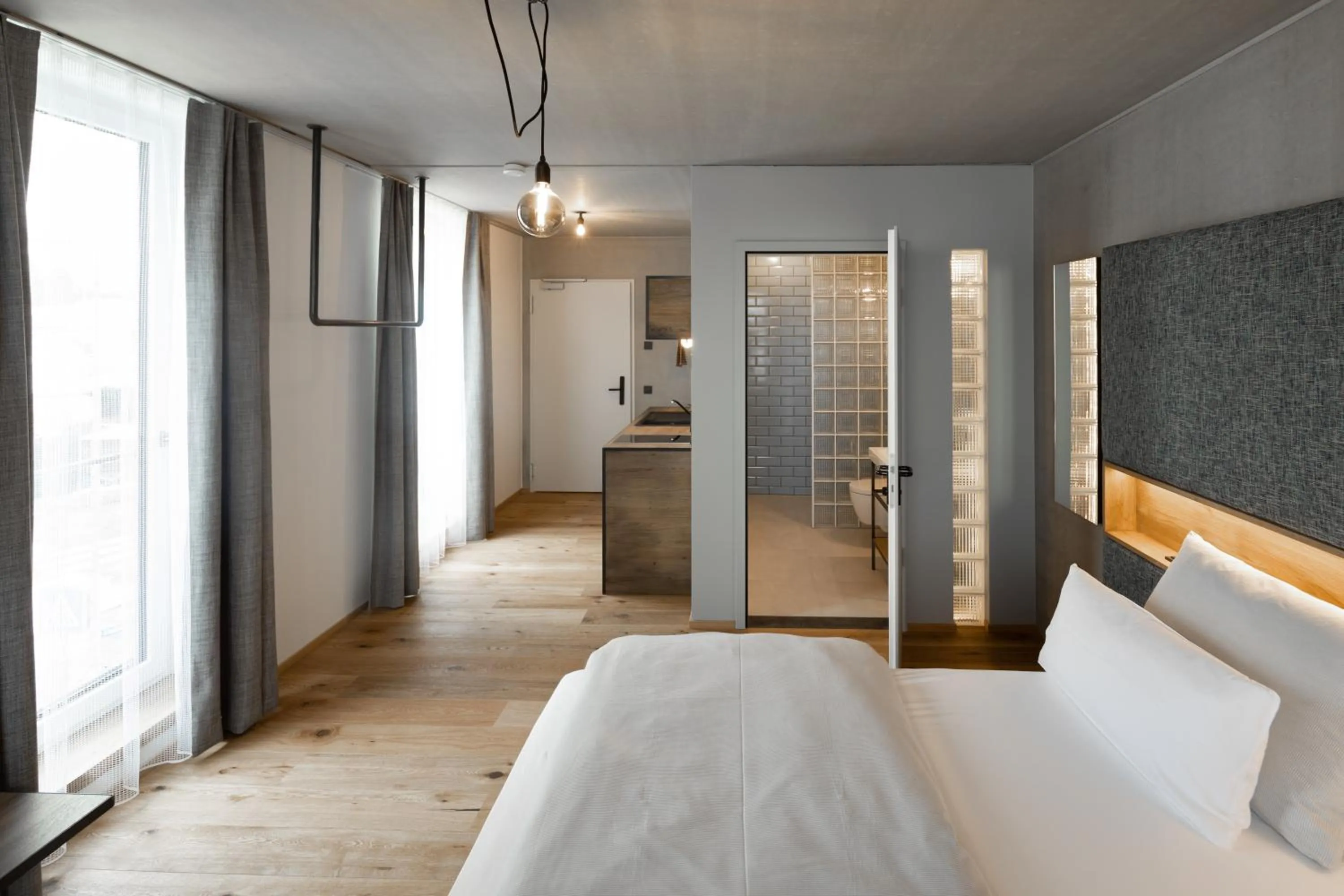 Photo of the whole room, Bed in GH1 Aparthotel am Glockenplatz