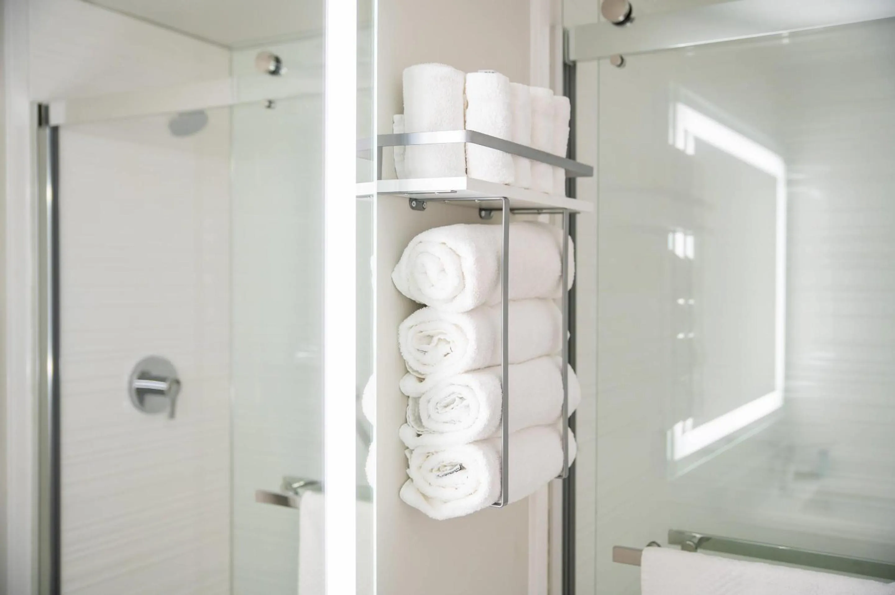 Bedroom in Heritage House Inn on Cape Cod, an Ascend Collection Hotel