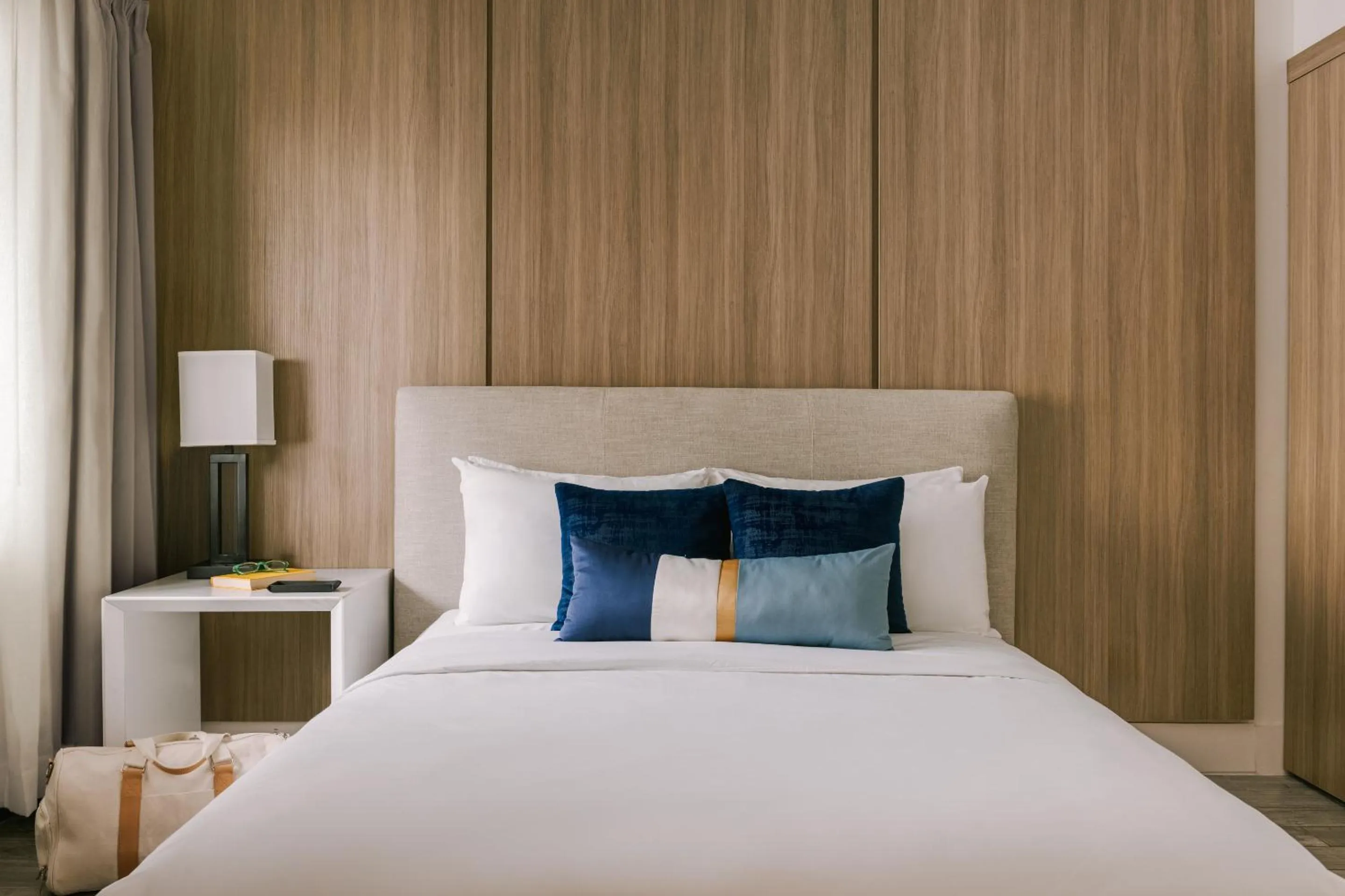 Superior Queen Room with Two Queen Beds in Hillsboro Beach Resort by Kasa