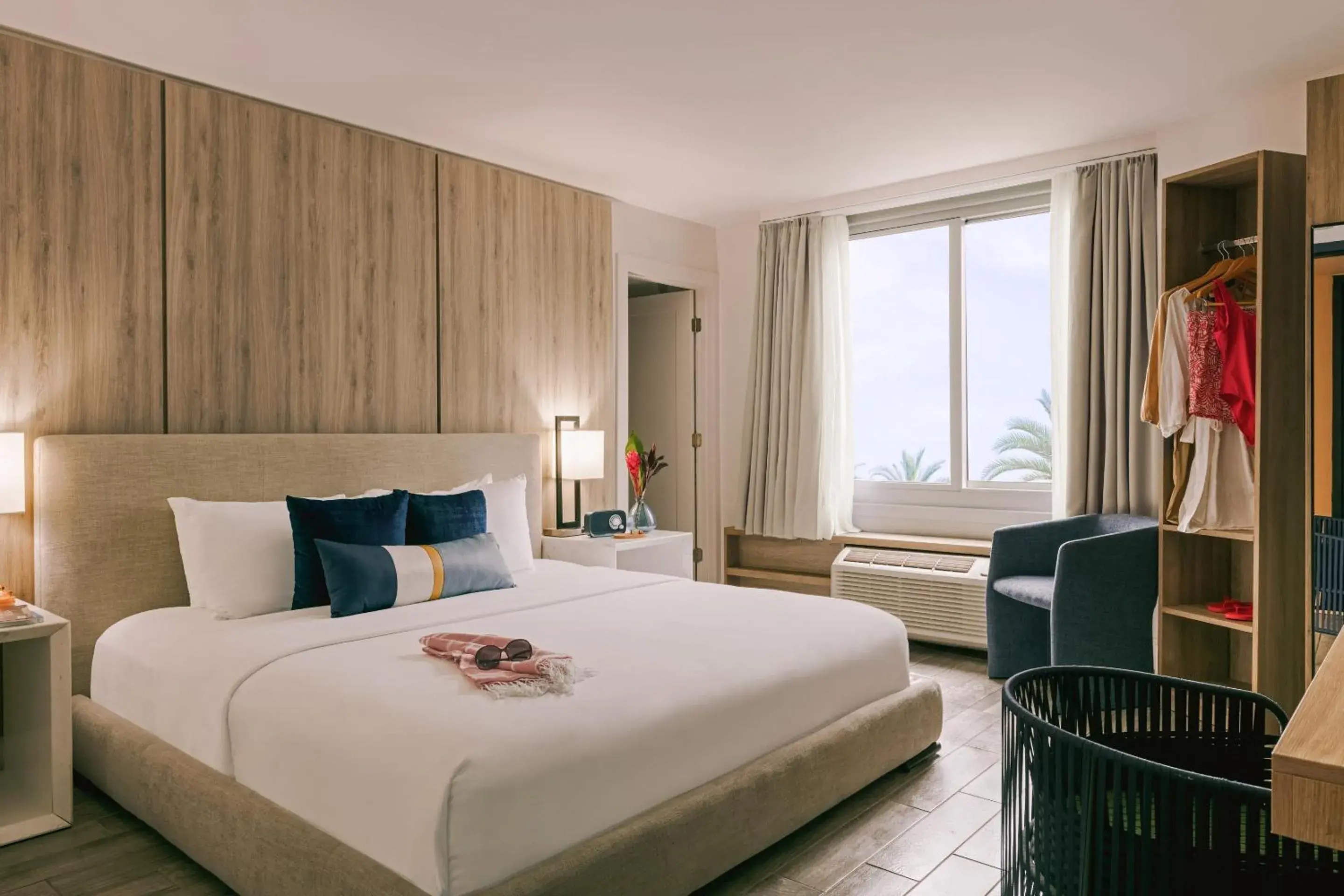 Superior King Room in Hillsboro Beach Resort by Kasa Superior King Room in Hillsboro Beach Resort by Kasa