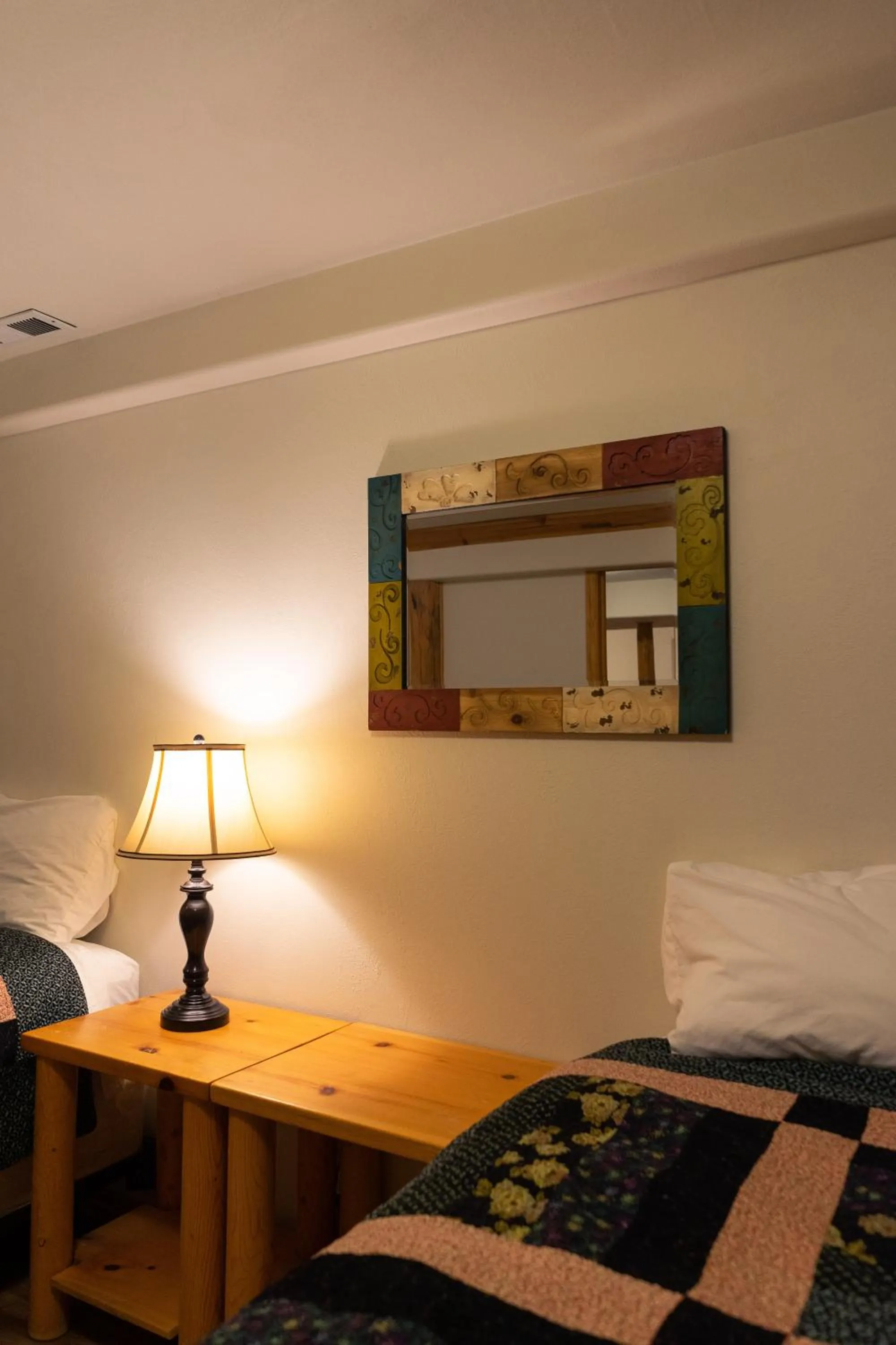 Bed in Country Cabins Inn