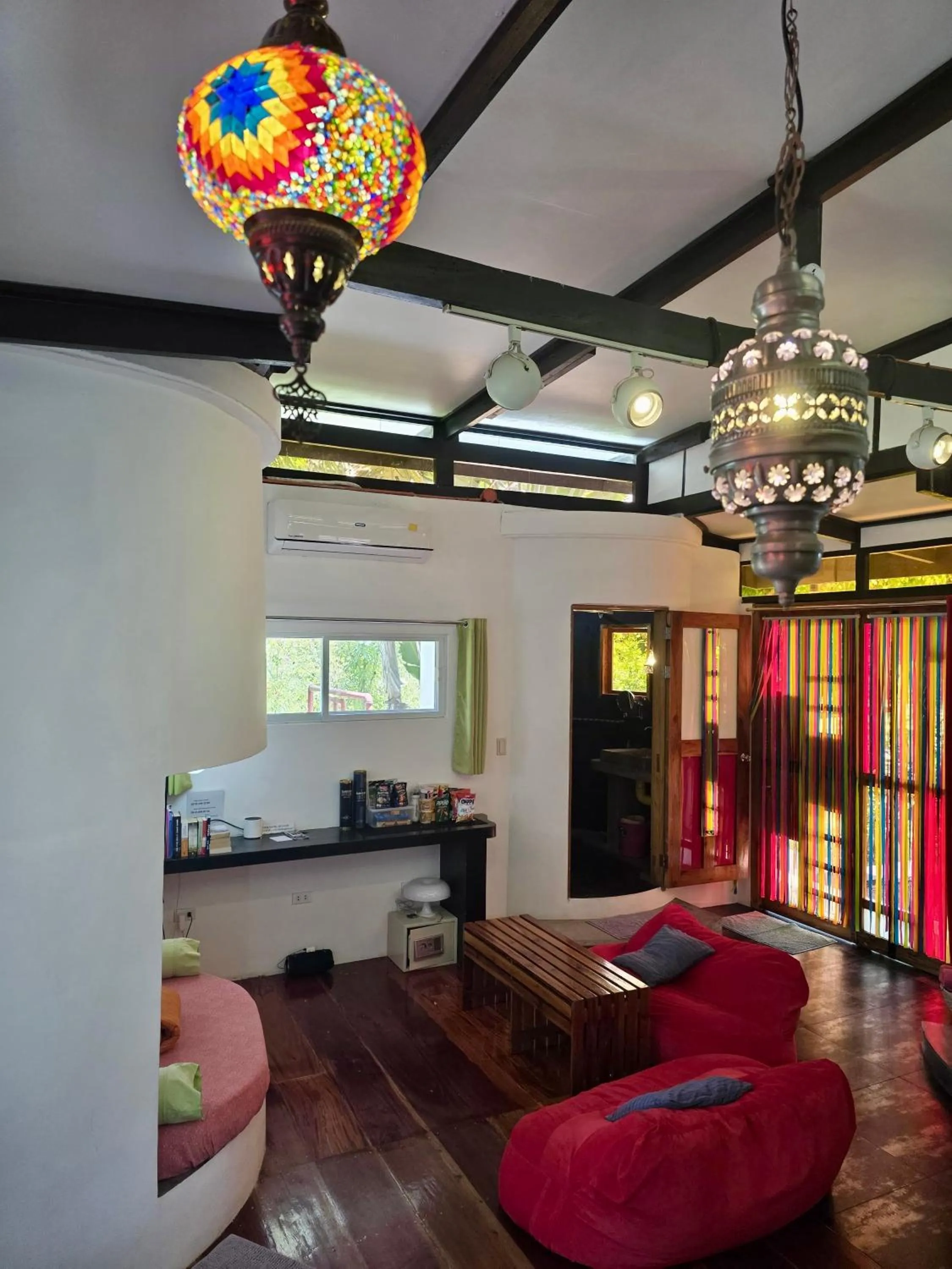 SomeWhere Else Boutique Resort