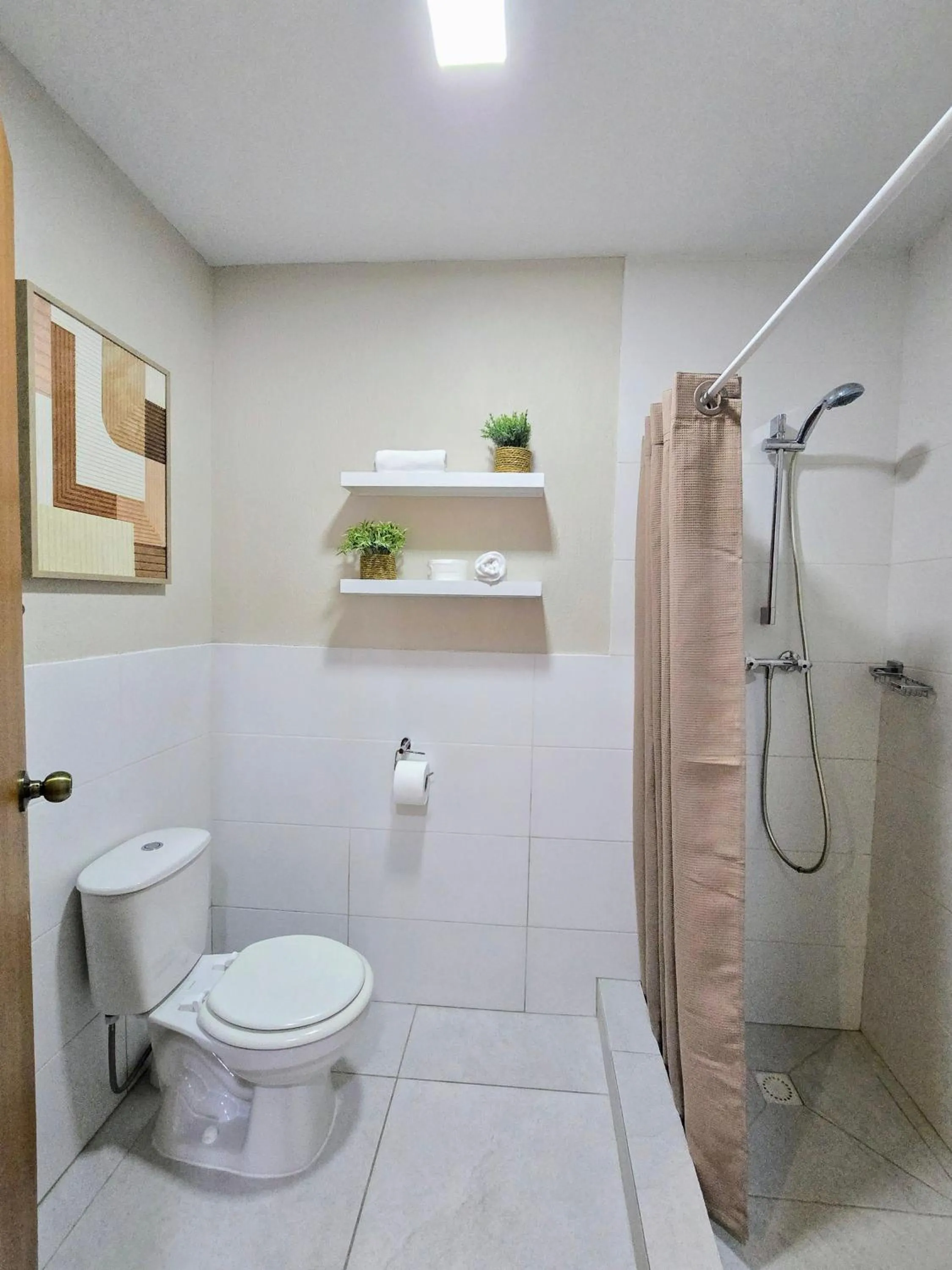 Bath in Rooi Santo Residence