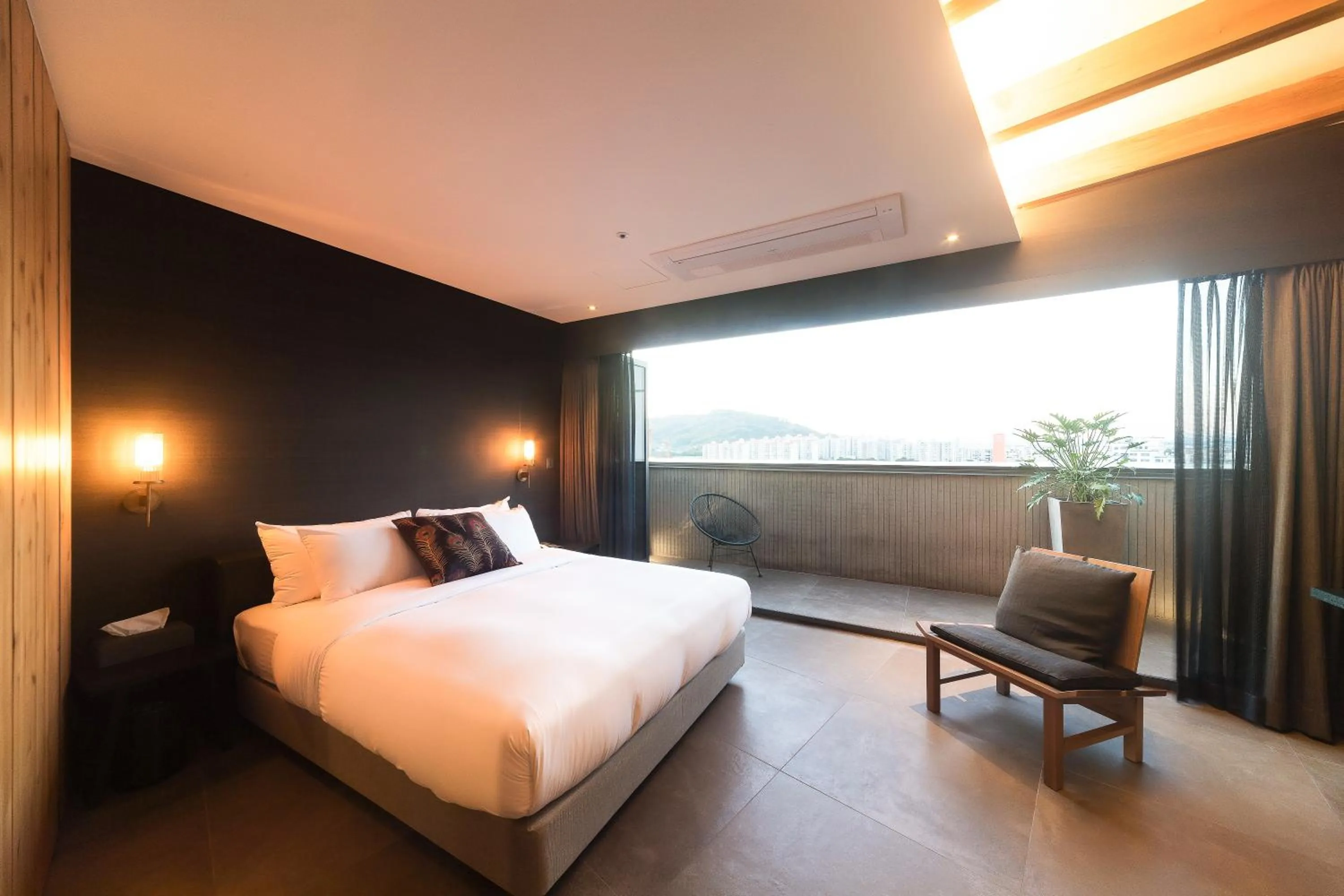 Photo of the whole room, Bed in Hotel Museo Cheongju