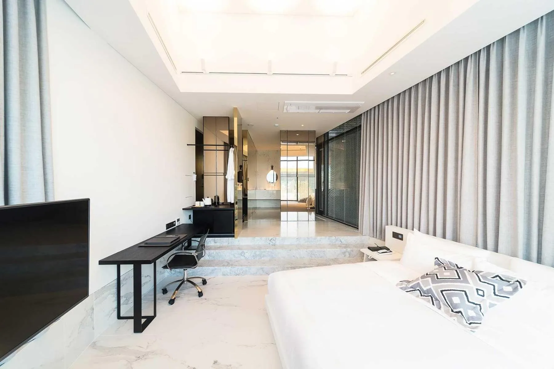 Photo of the whole room, Bed in Hotel Museo Cheongju