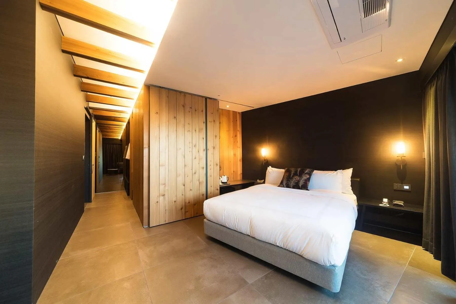 Photo of the whole room, Bed in Hotel Museo Cheongju