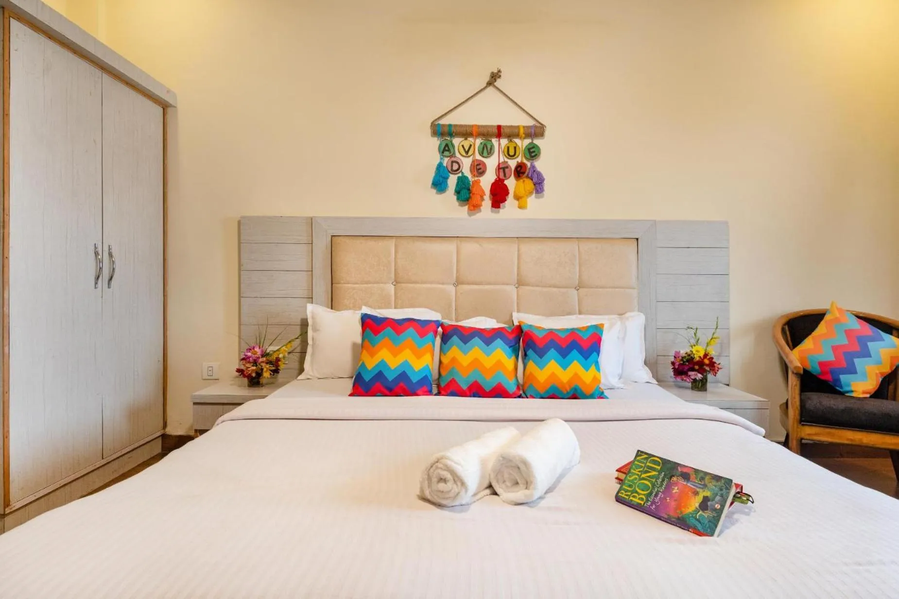 Bed in goSTOPS Mussoorie, Library Road