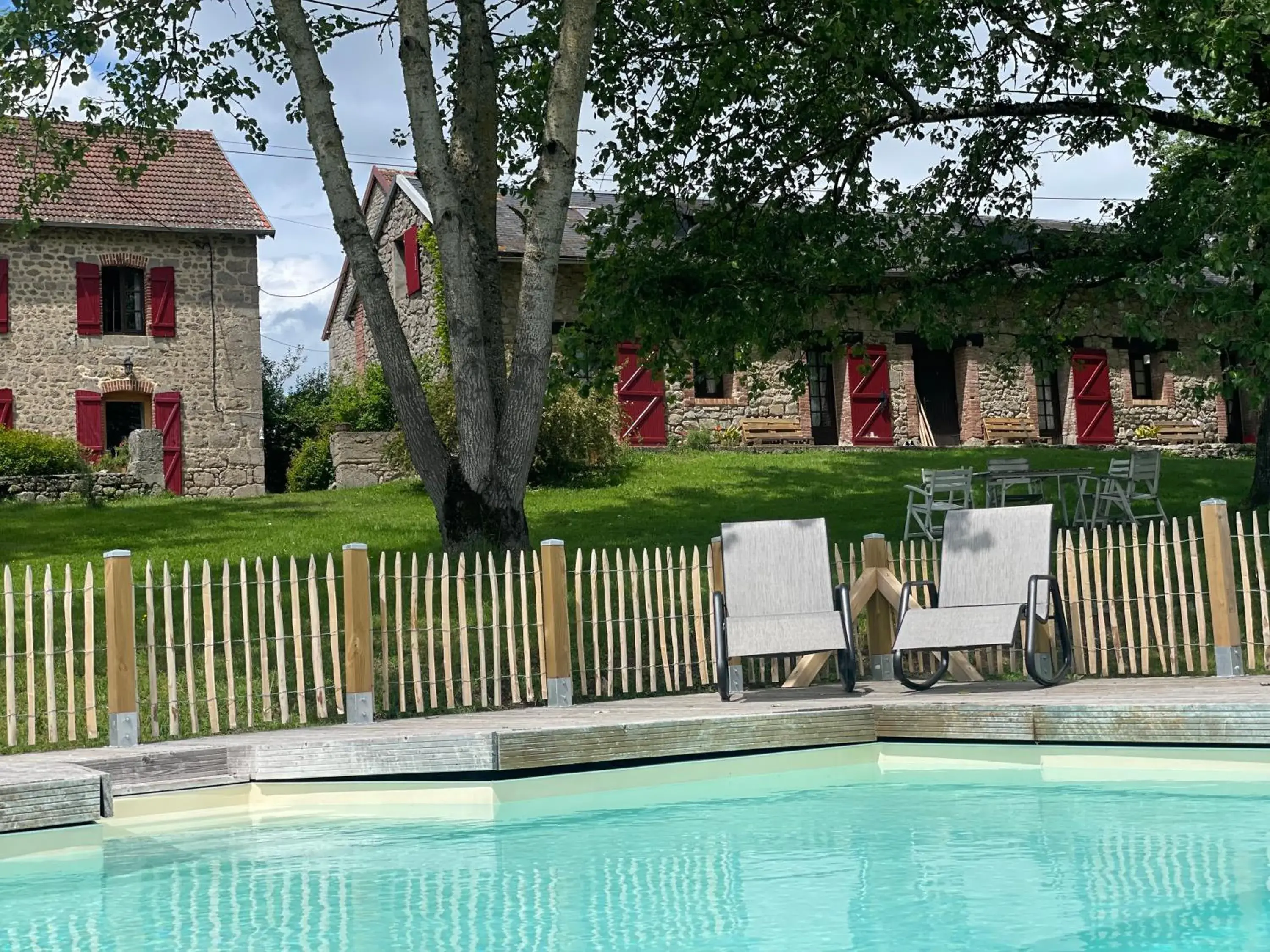Maison d'hôtes Ourdeaux et Gite Chez Rouchon Maison d'hôtes Ourdeaux et Gite Chez Rouchon