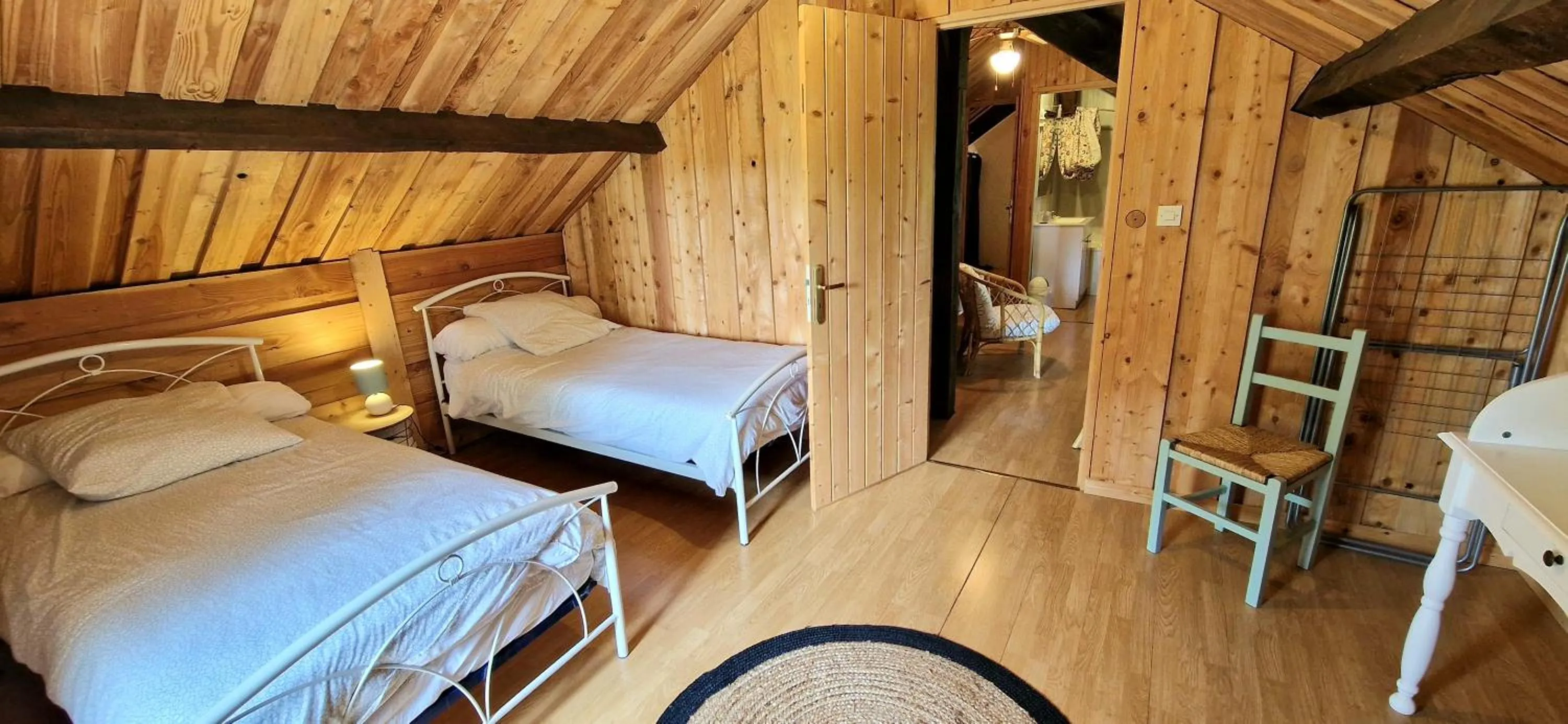 Photo of the whole room, Bed in Maison d'hôtes Ourdeaux et Gite Chez Rouchon