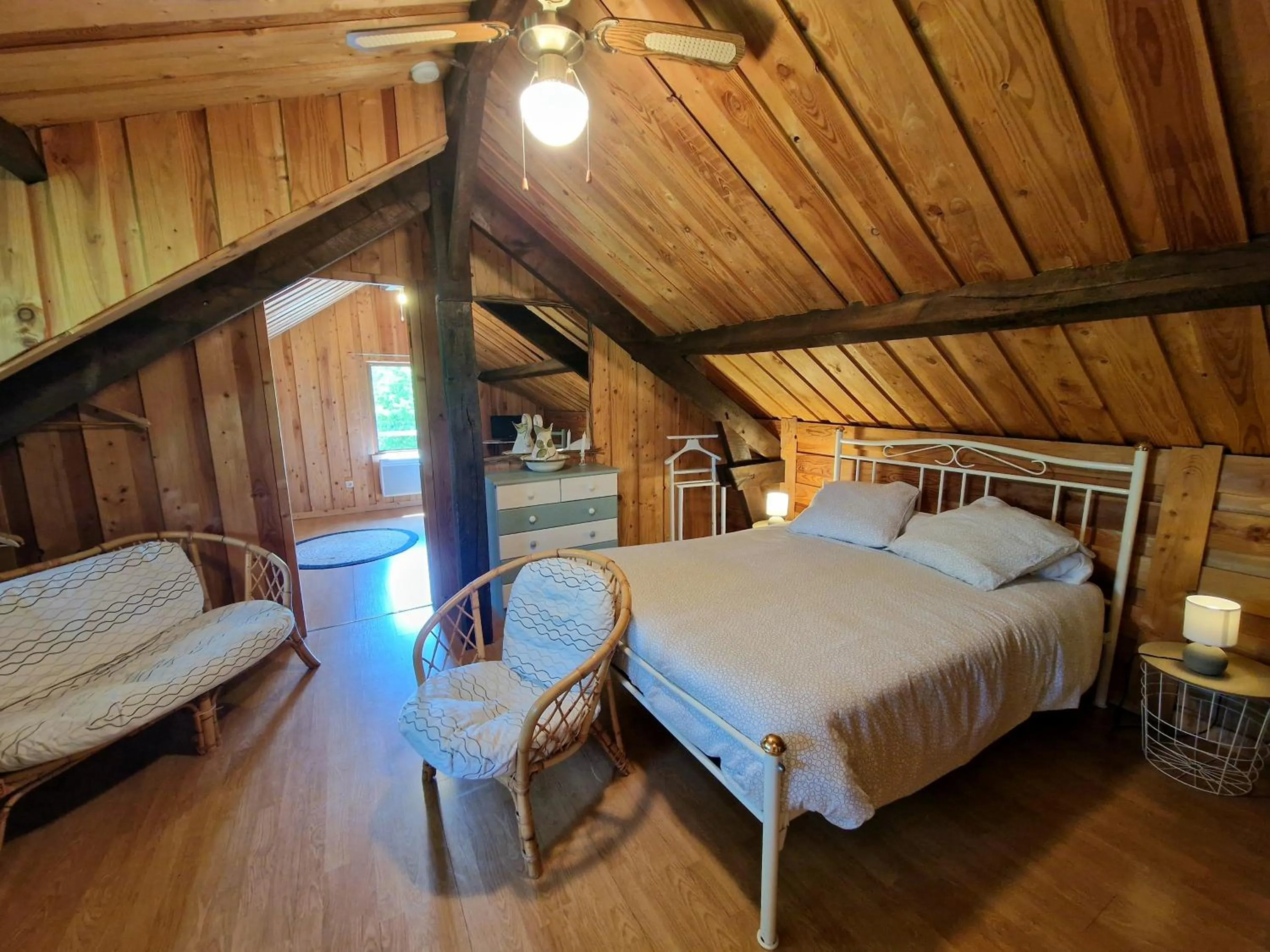 Bed in Maison d'hôtes Ourdeaux et Gite Chez Rouchon