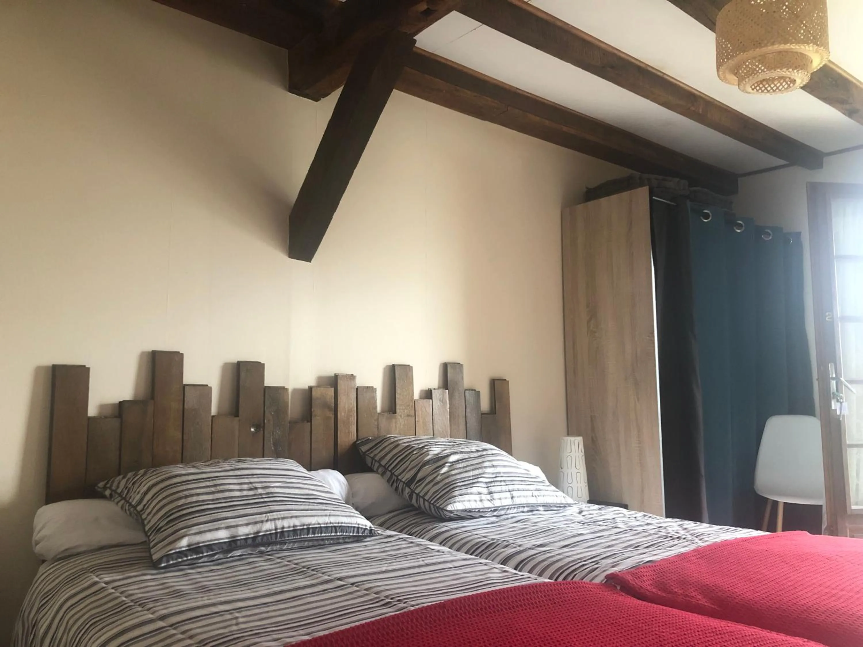Bed in Maison d'hôtes Ourdeaux et Gite Chez Rouchon