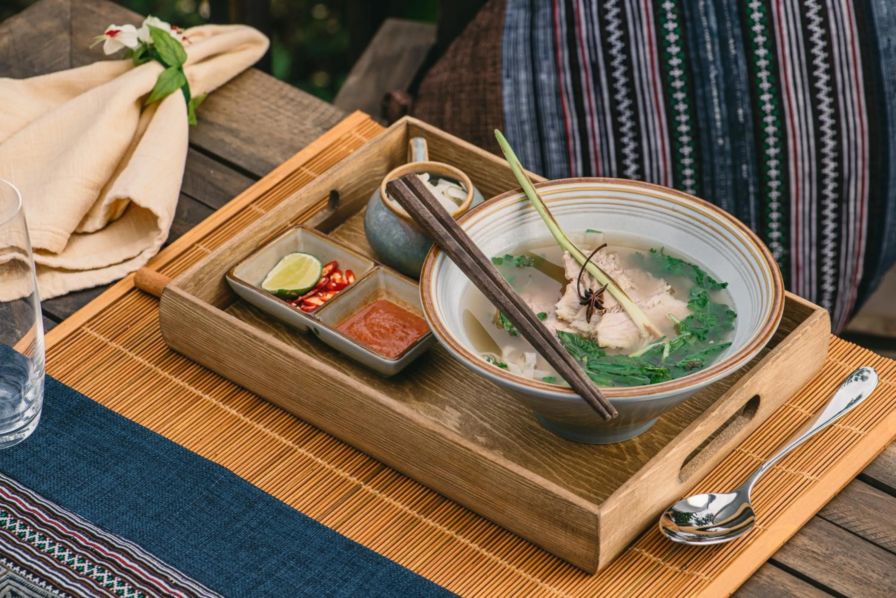 Food and drinks in Avana Retreat